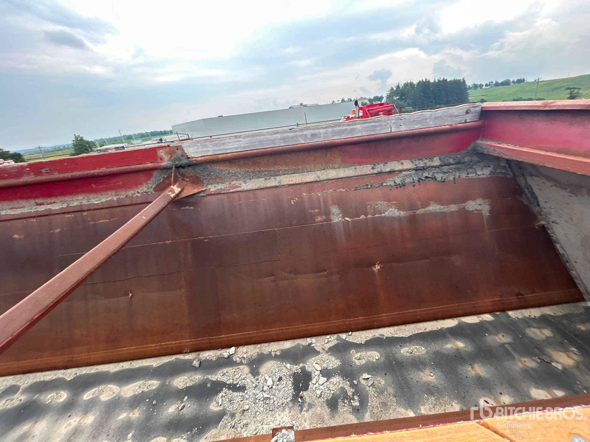 2000 Raglan 44 ft 5/Axle