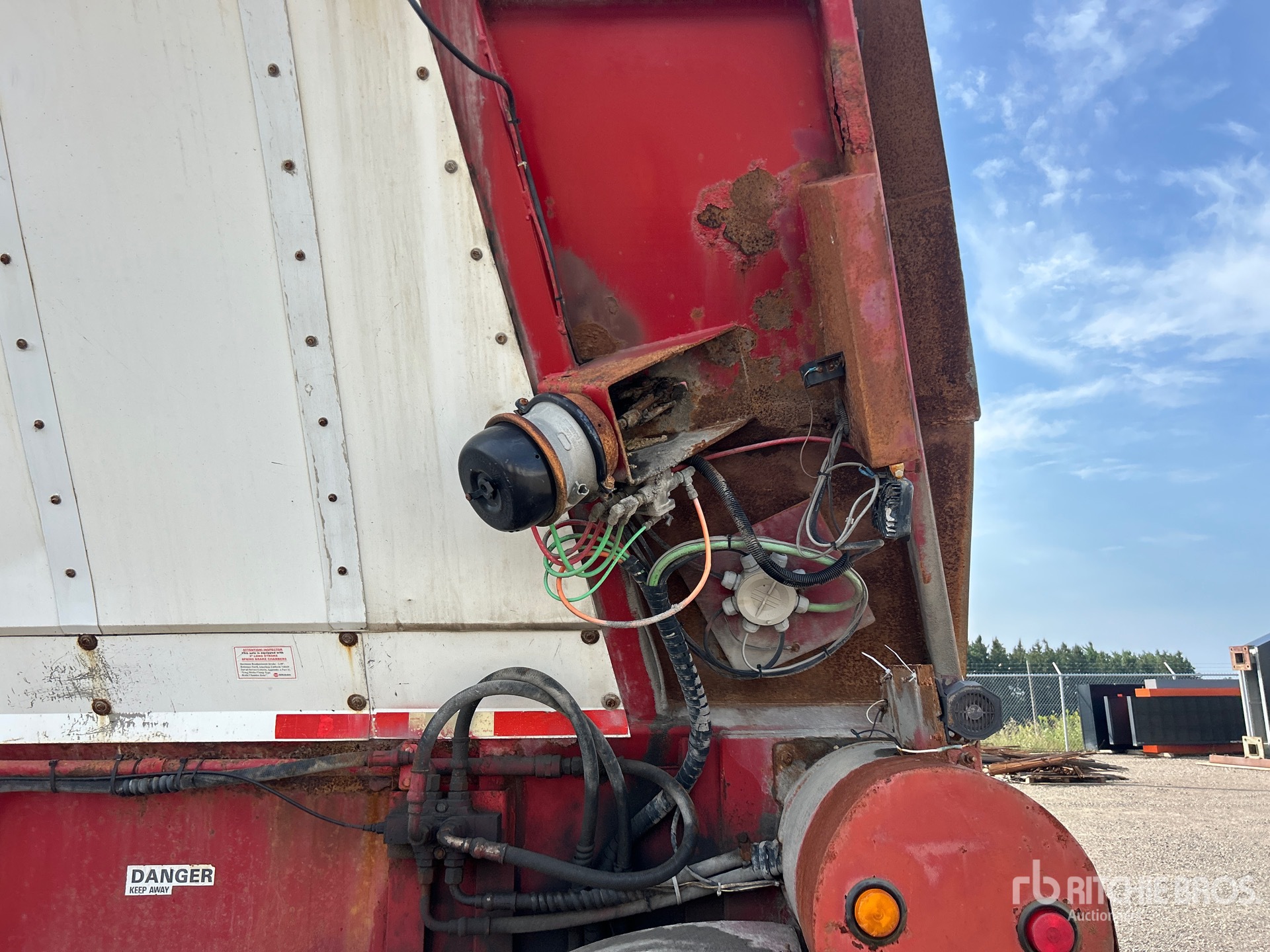 2000 Raglan 48 FT 5/AXLE