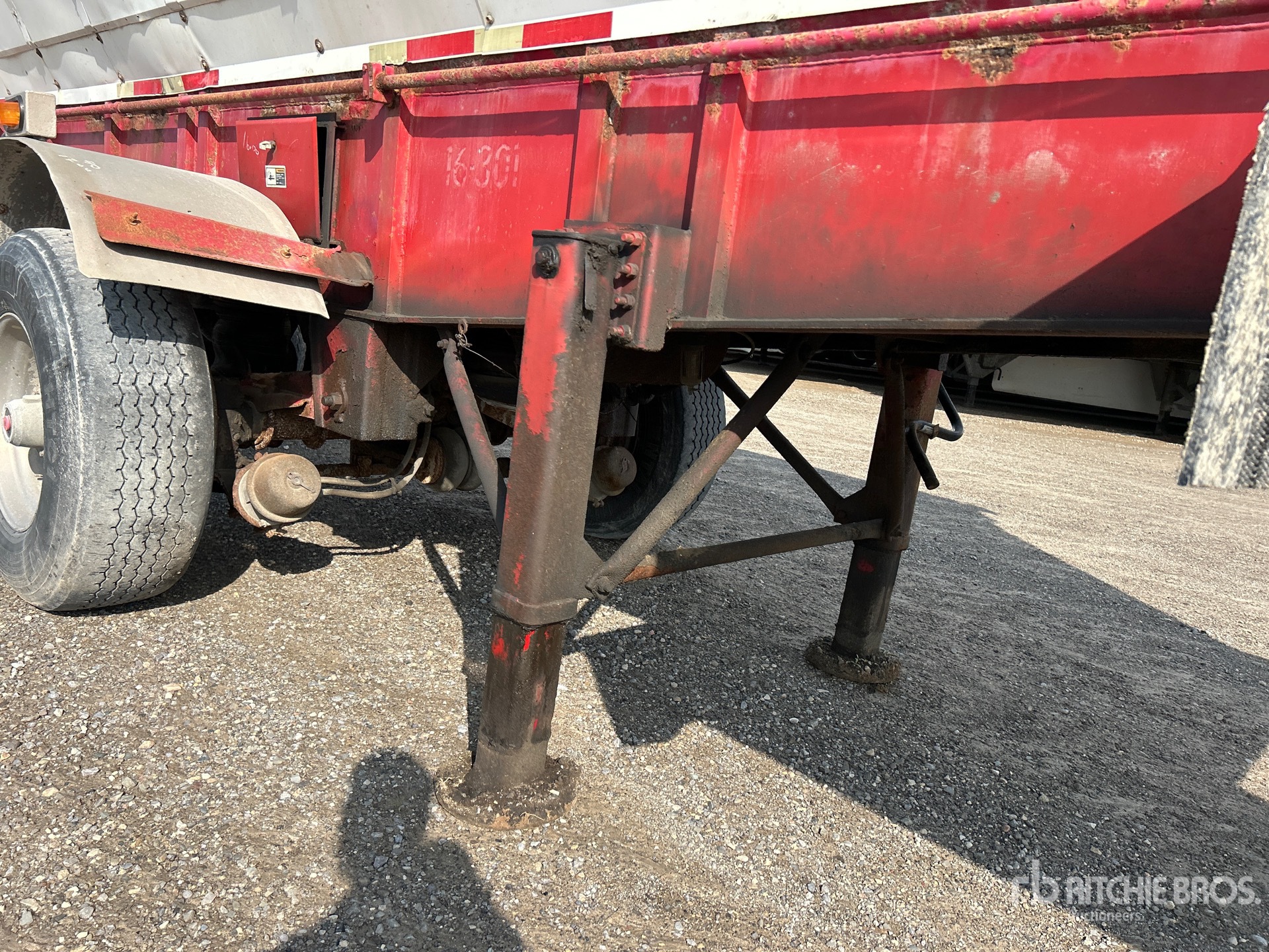 2000 Raglan 48 FT 5/AXLE