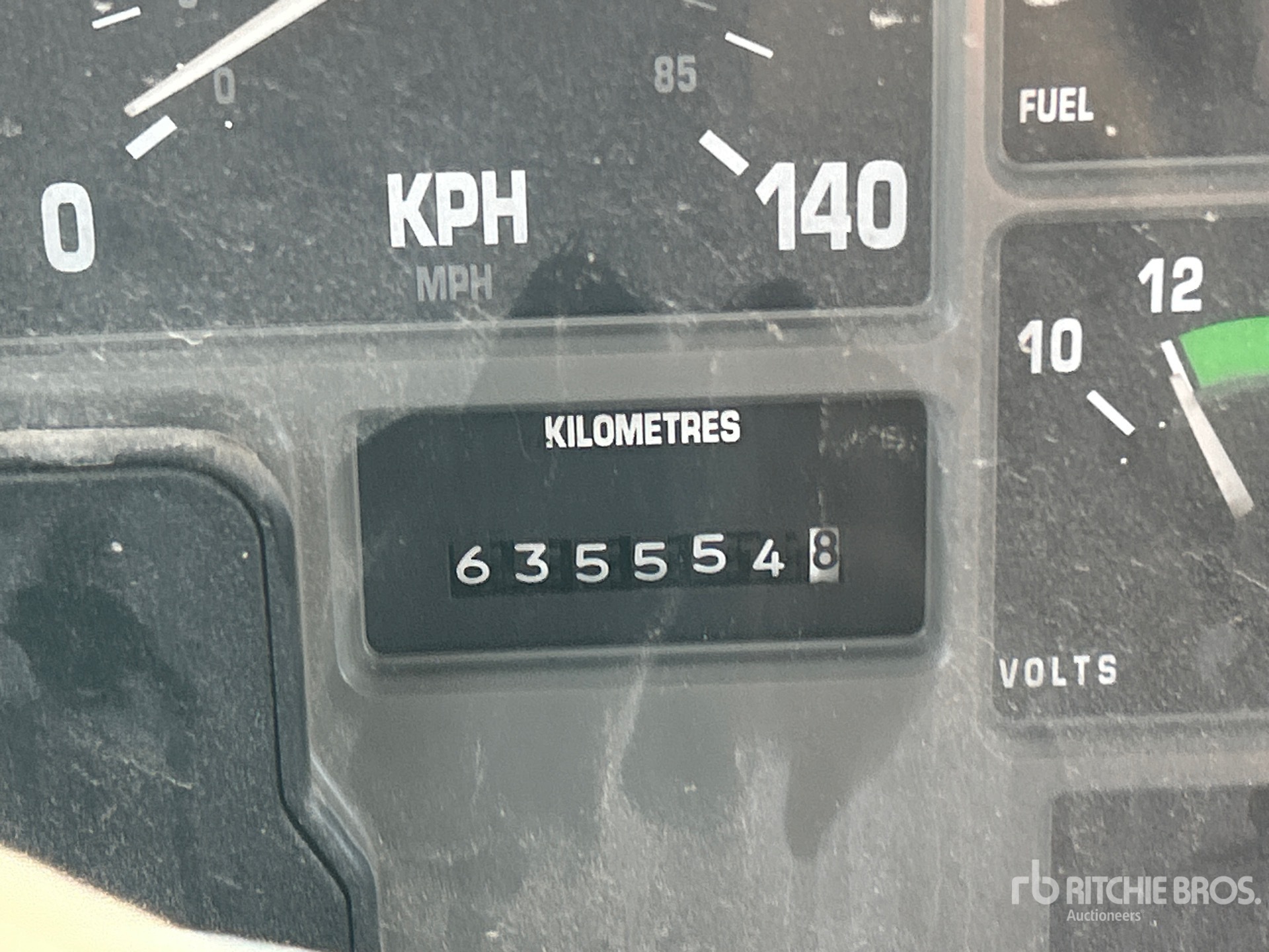2000 International 4900