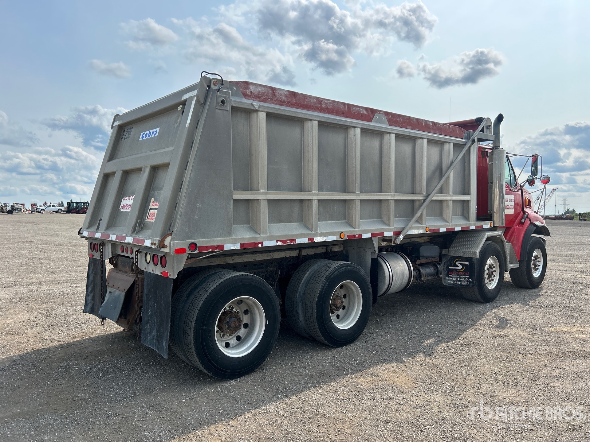 2005 Sterling L9500