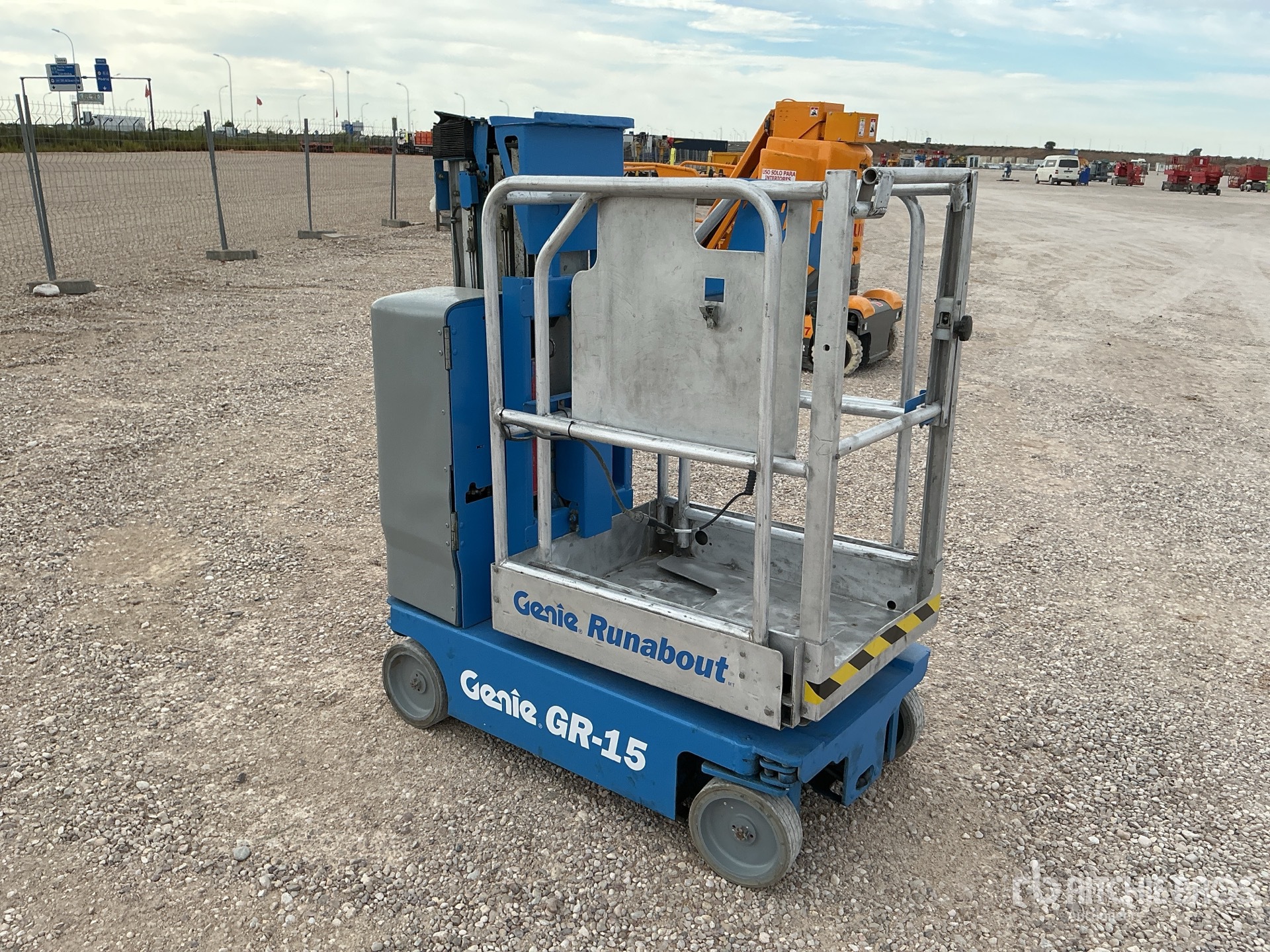 2012 Genie GR15