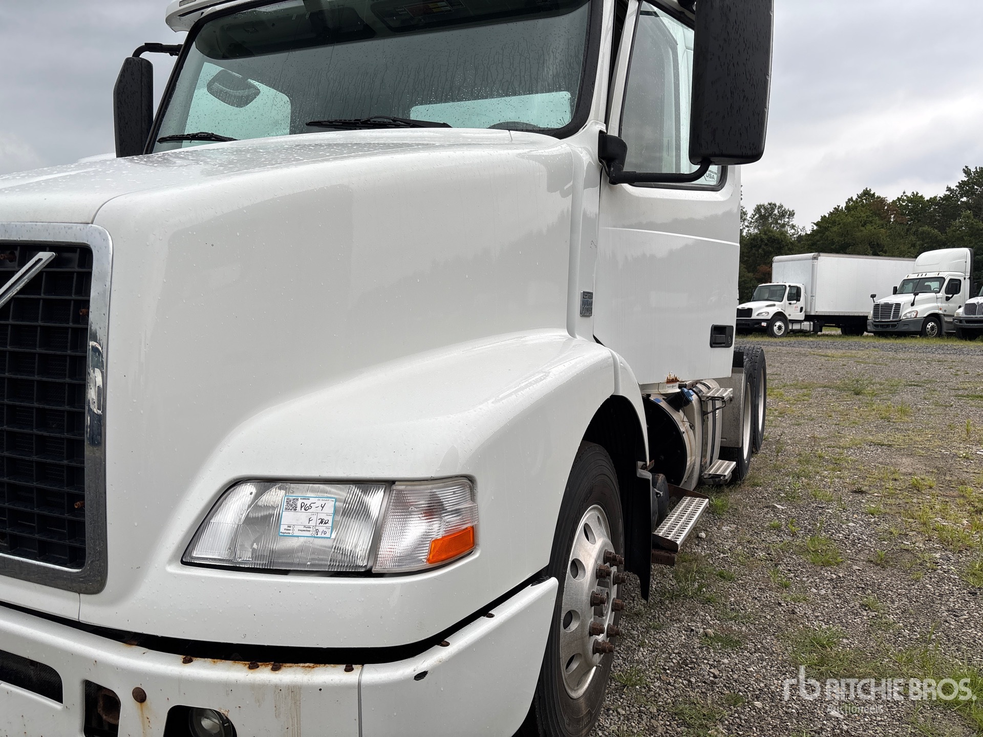 2016 Volvo VNM