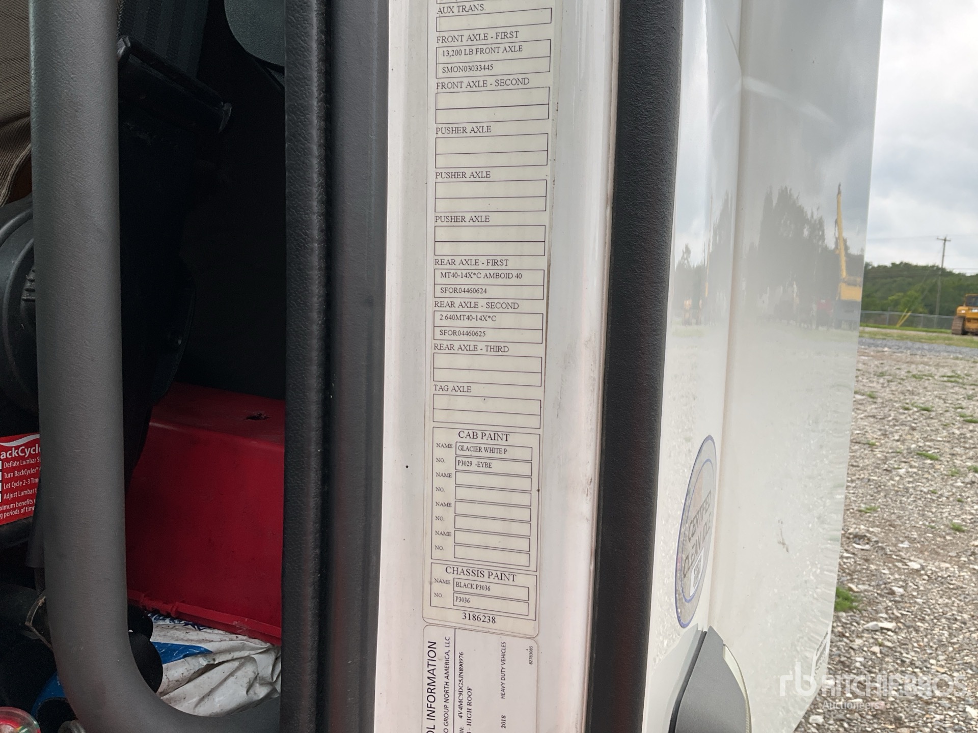 2018 Volvo VNM
