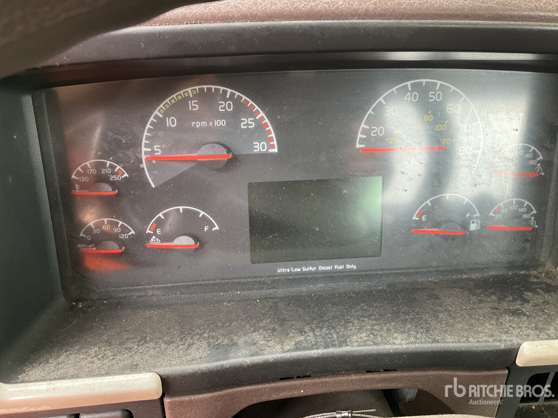 2016 Volvo VNM