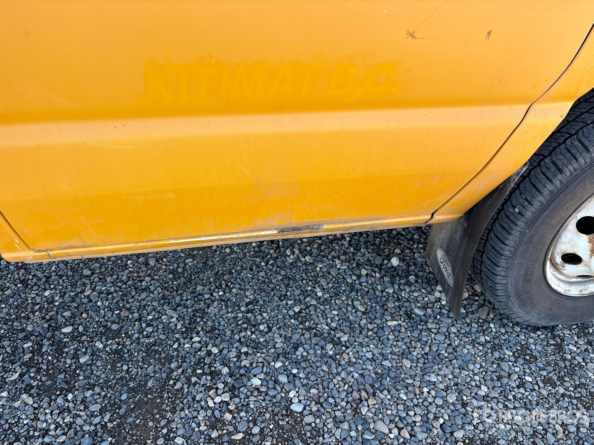 2004 Ford E-450