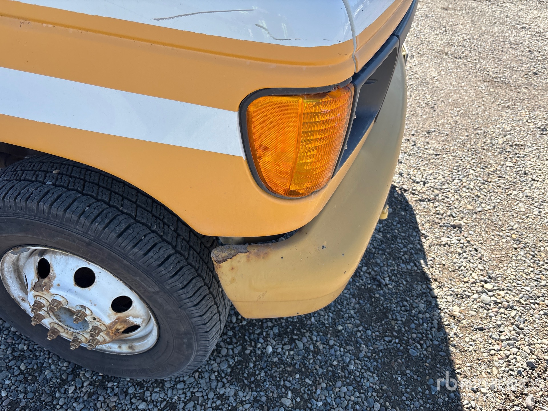 2004 Ford E-450