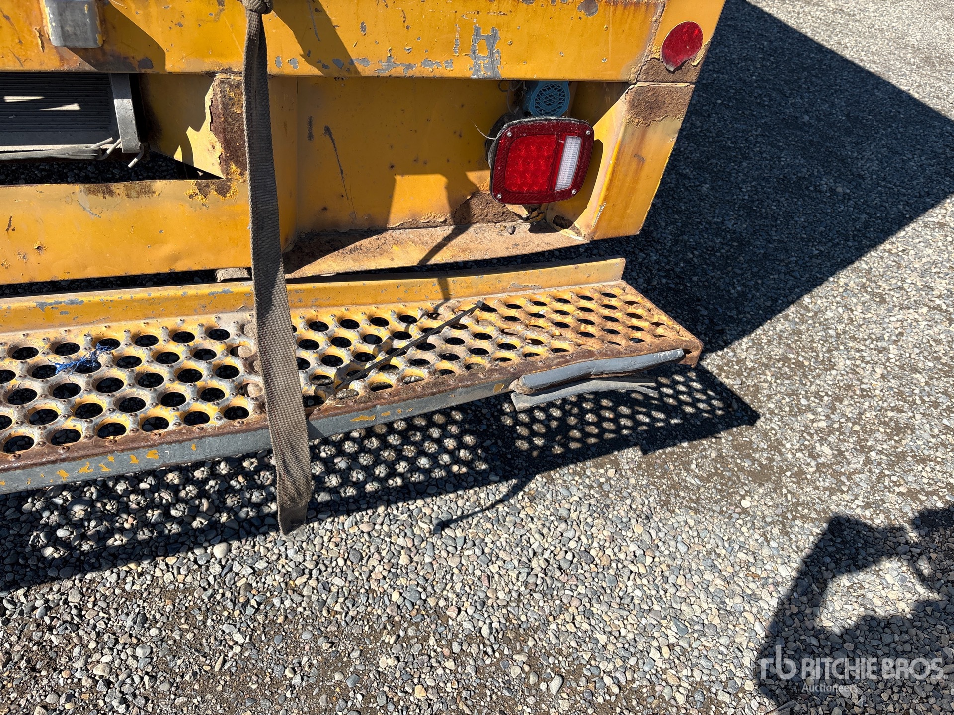 2004 Ford E-450