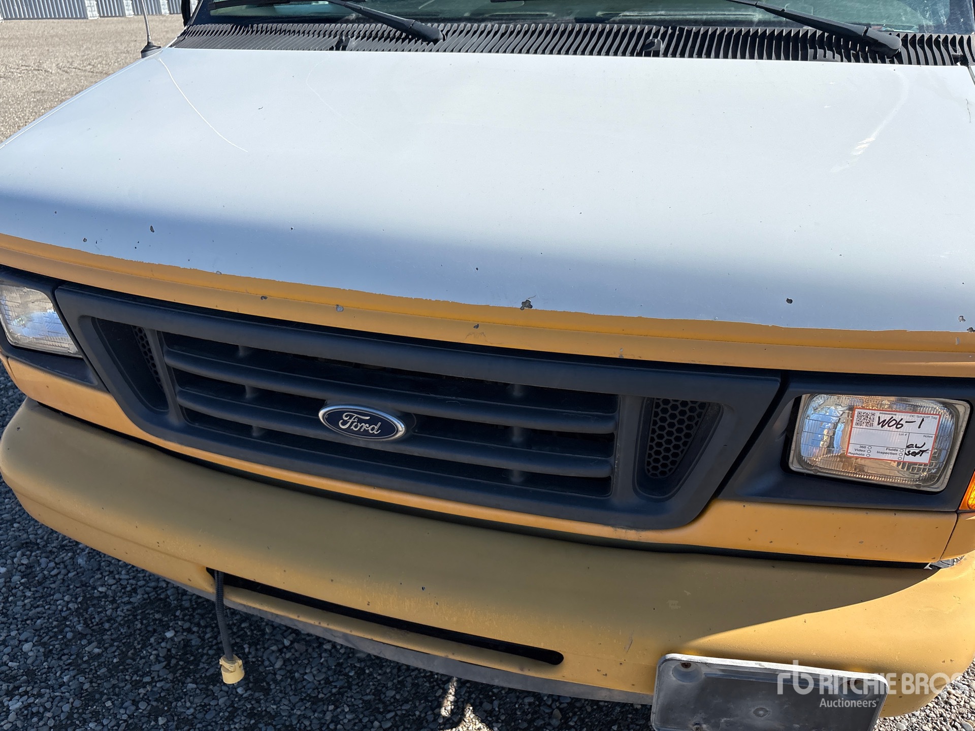 2004 Ford E-450