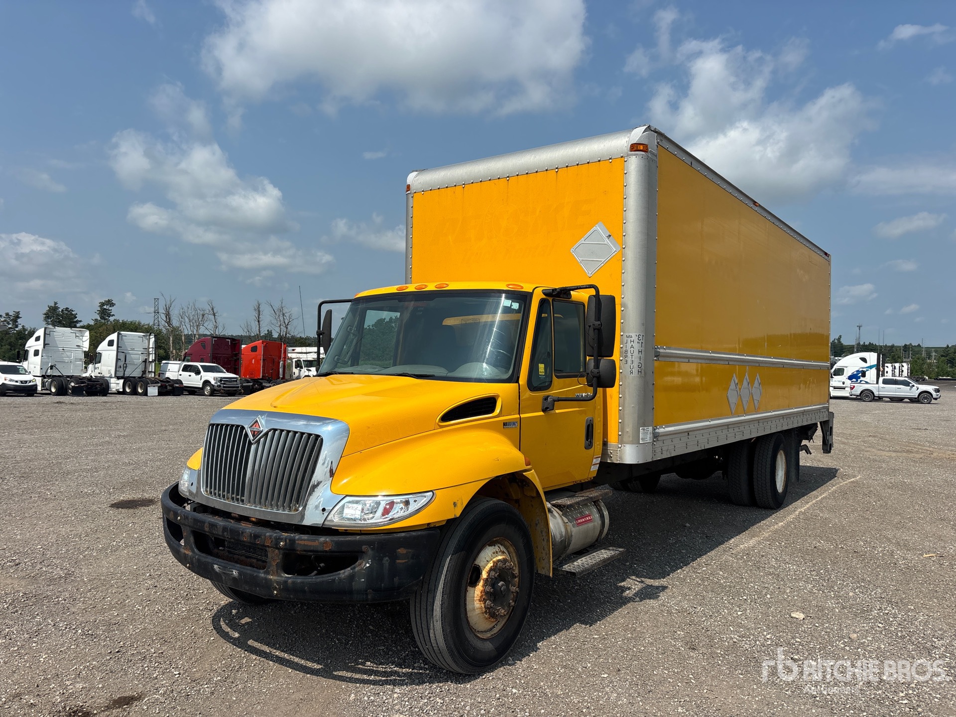 2013 International DuraStar 4300