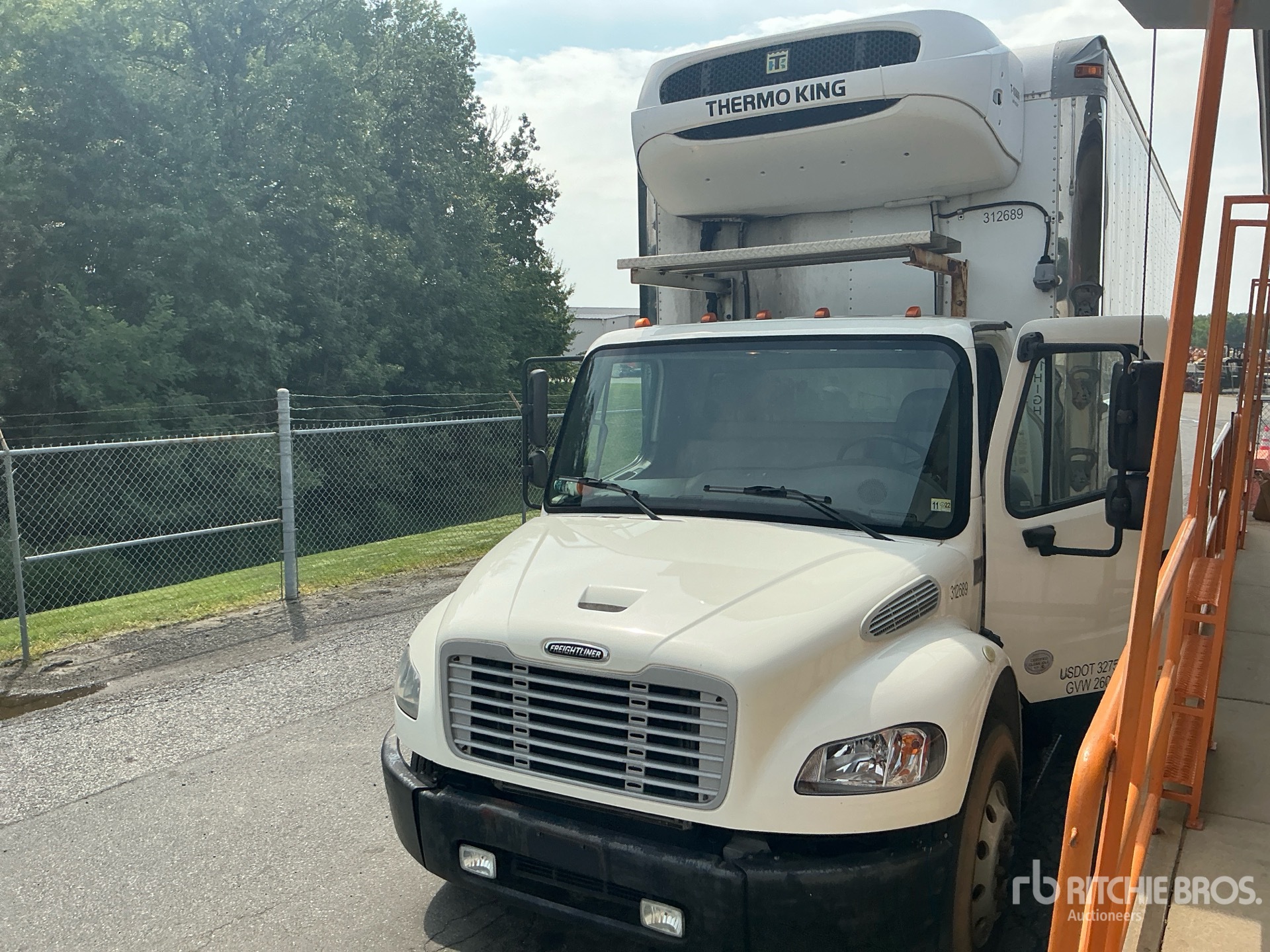 2018 Freightliner M2 106