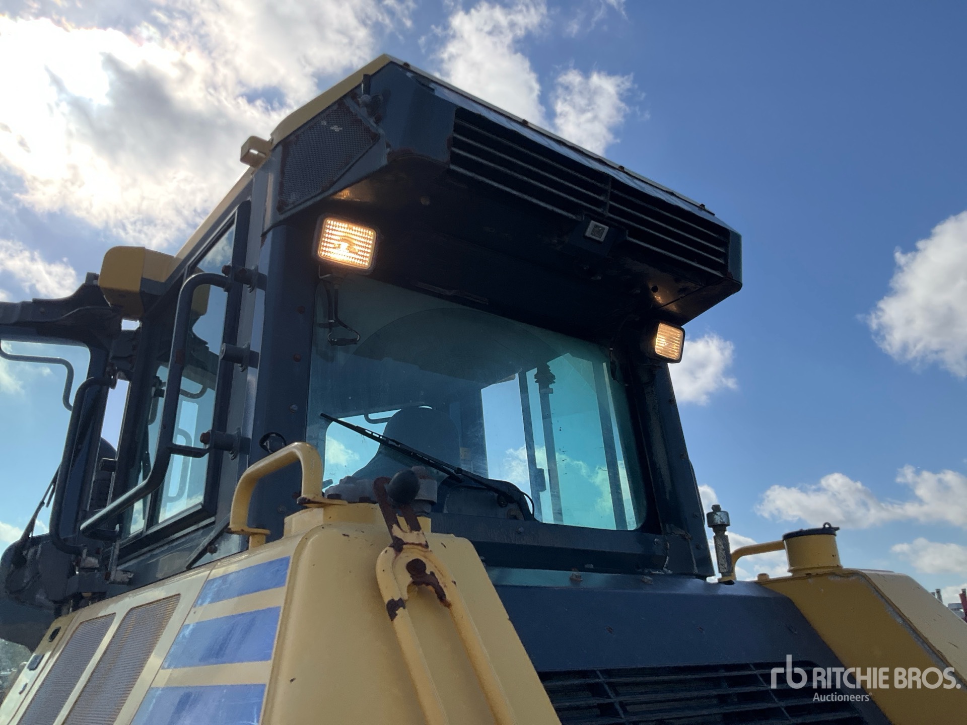 2016 Komatsu D61PX-24