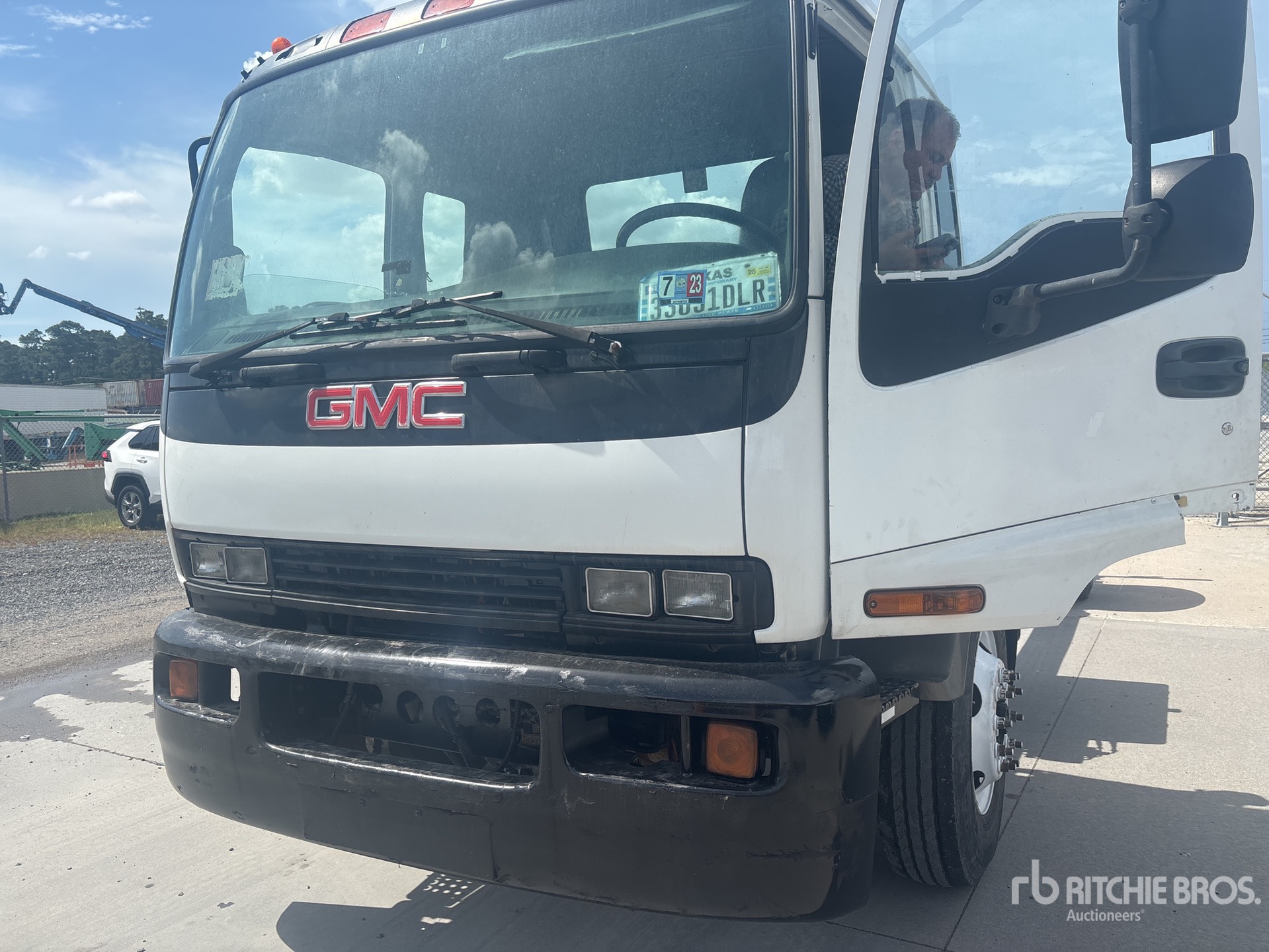 2007 GMC T7500