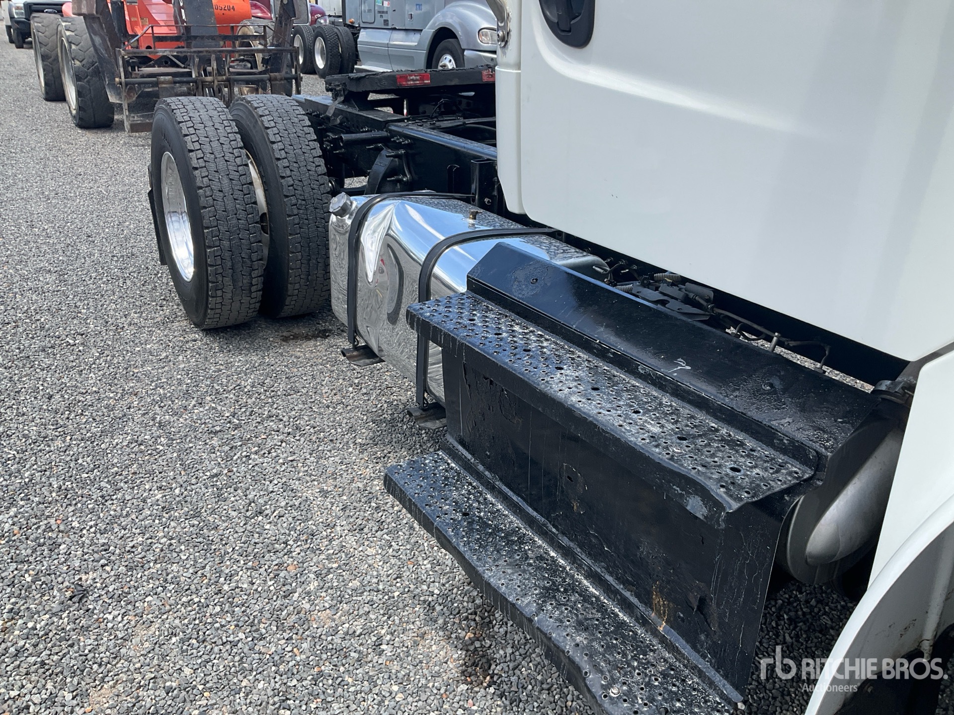 2014 Freightliner M2