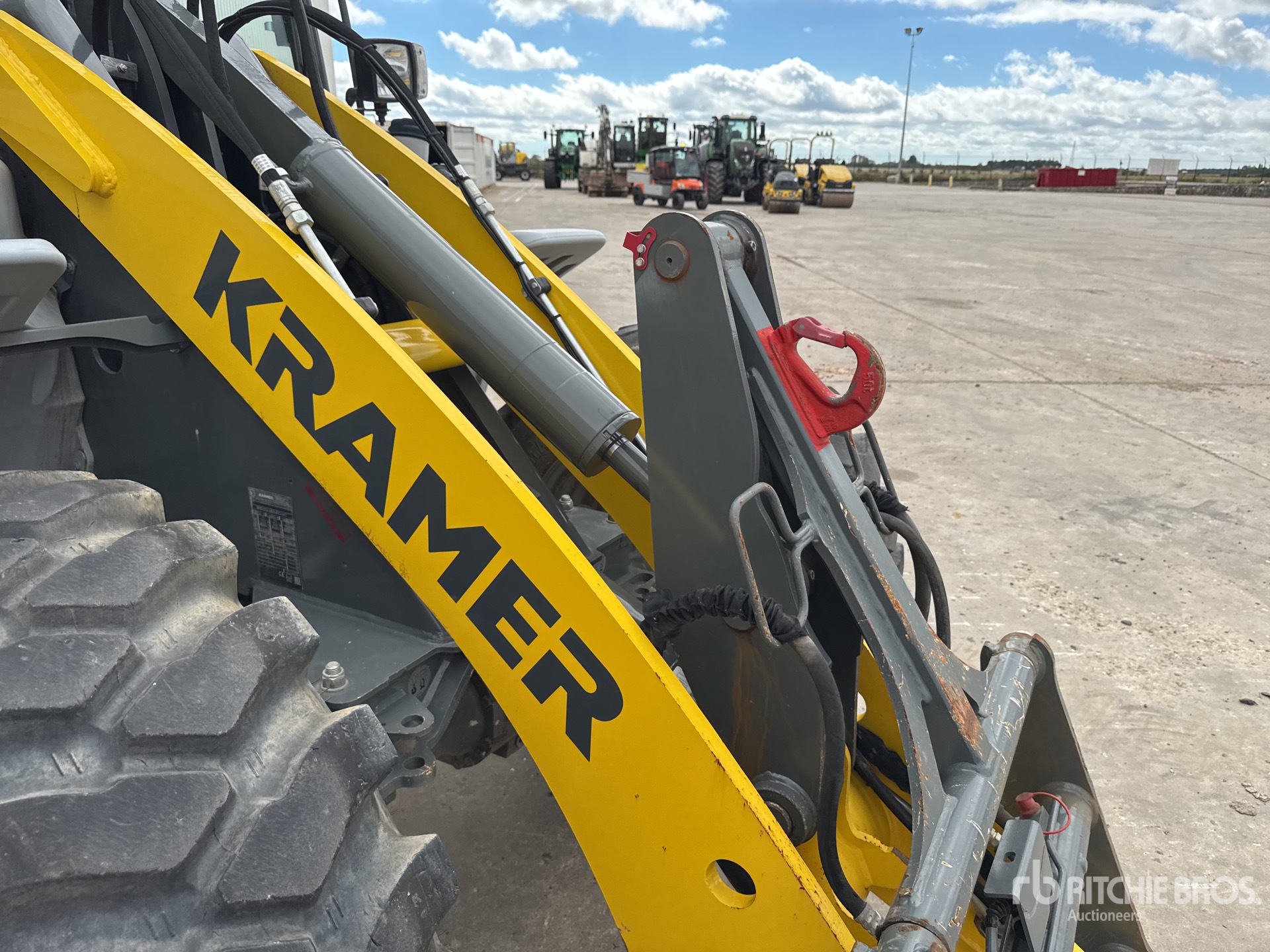 2023 Kramer 8115L