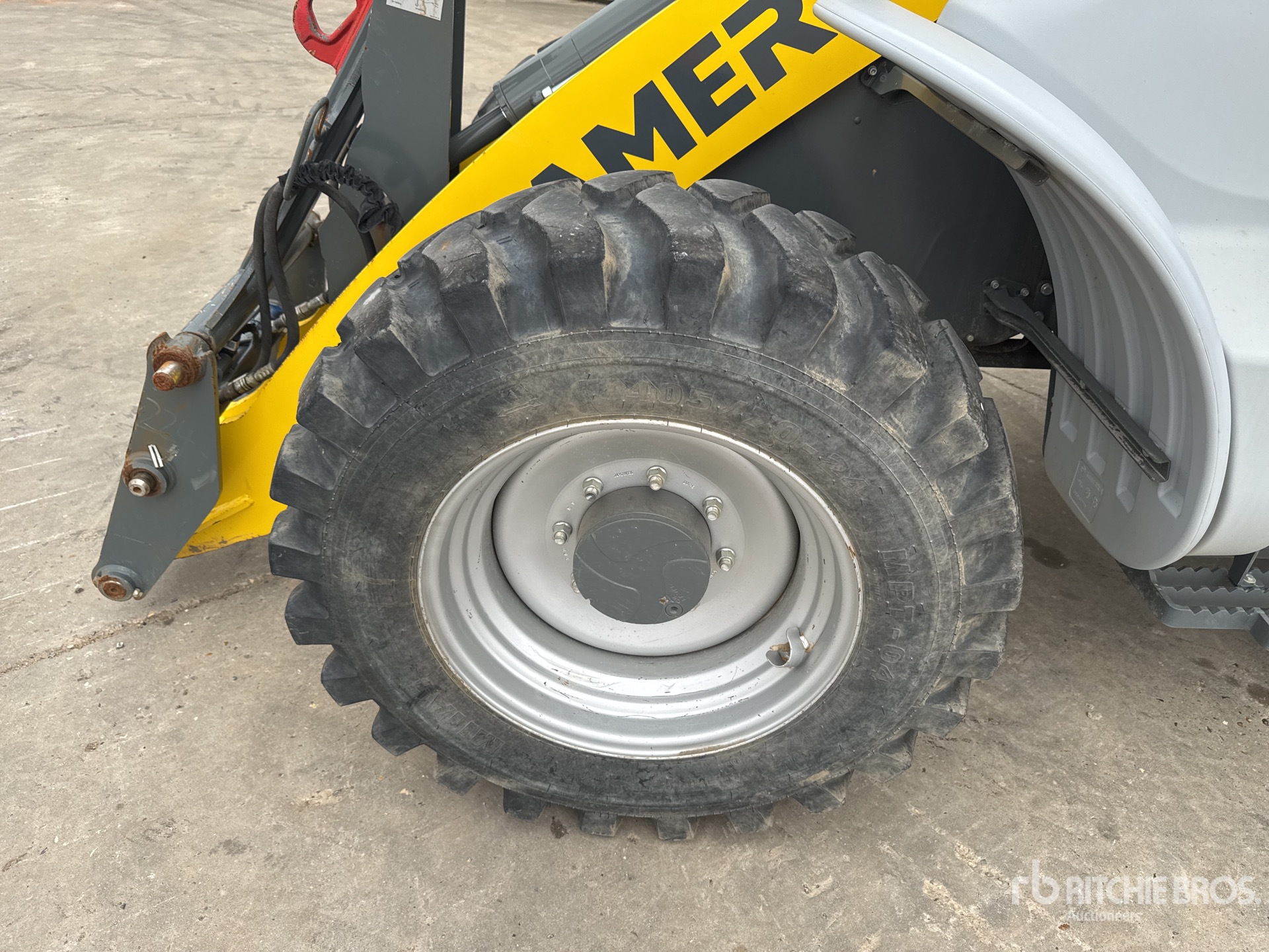 2023 Kramer 8115L