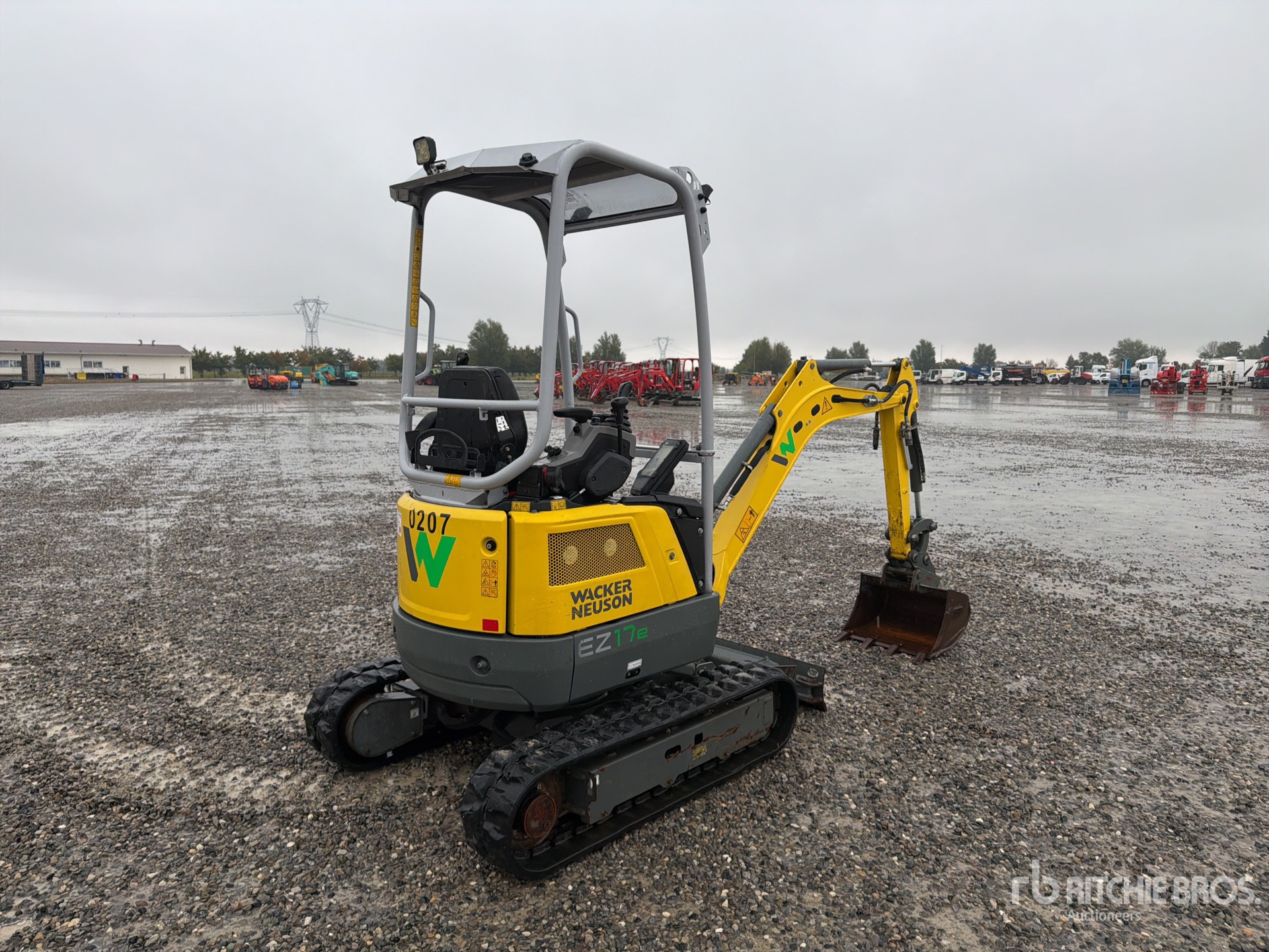 General Appearance with Picture, Right Rear Corner