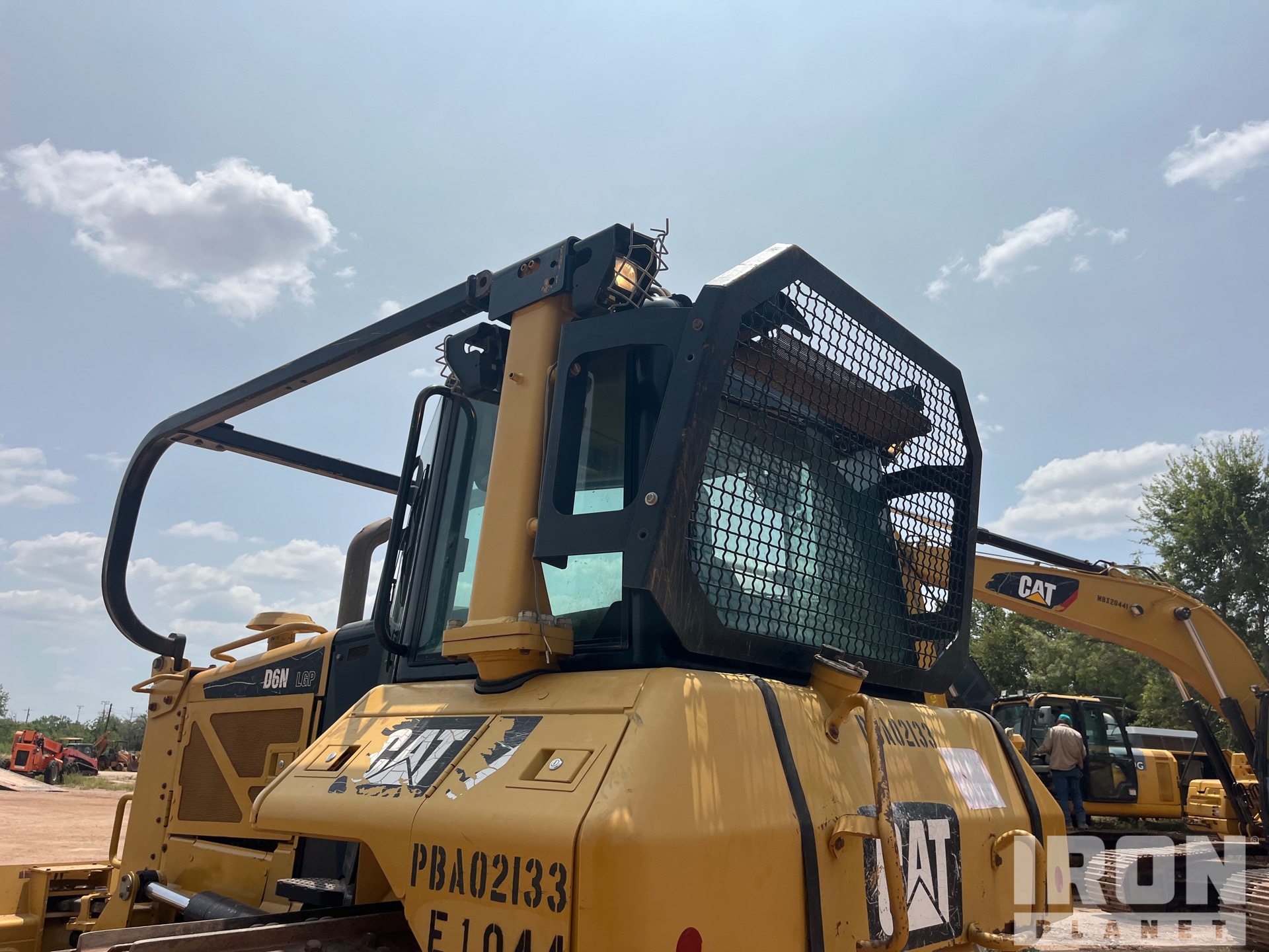 2014 Caterpillar D6N LGP