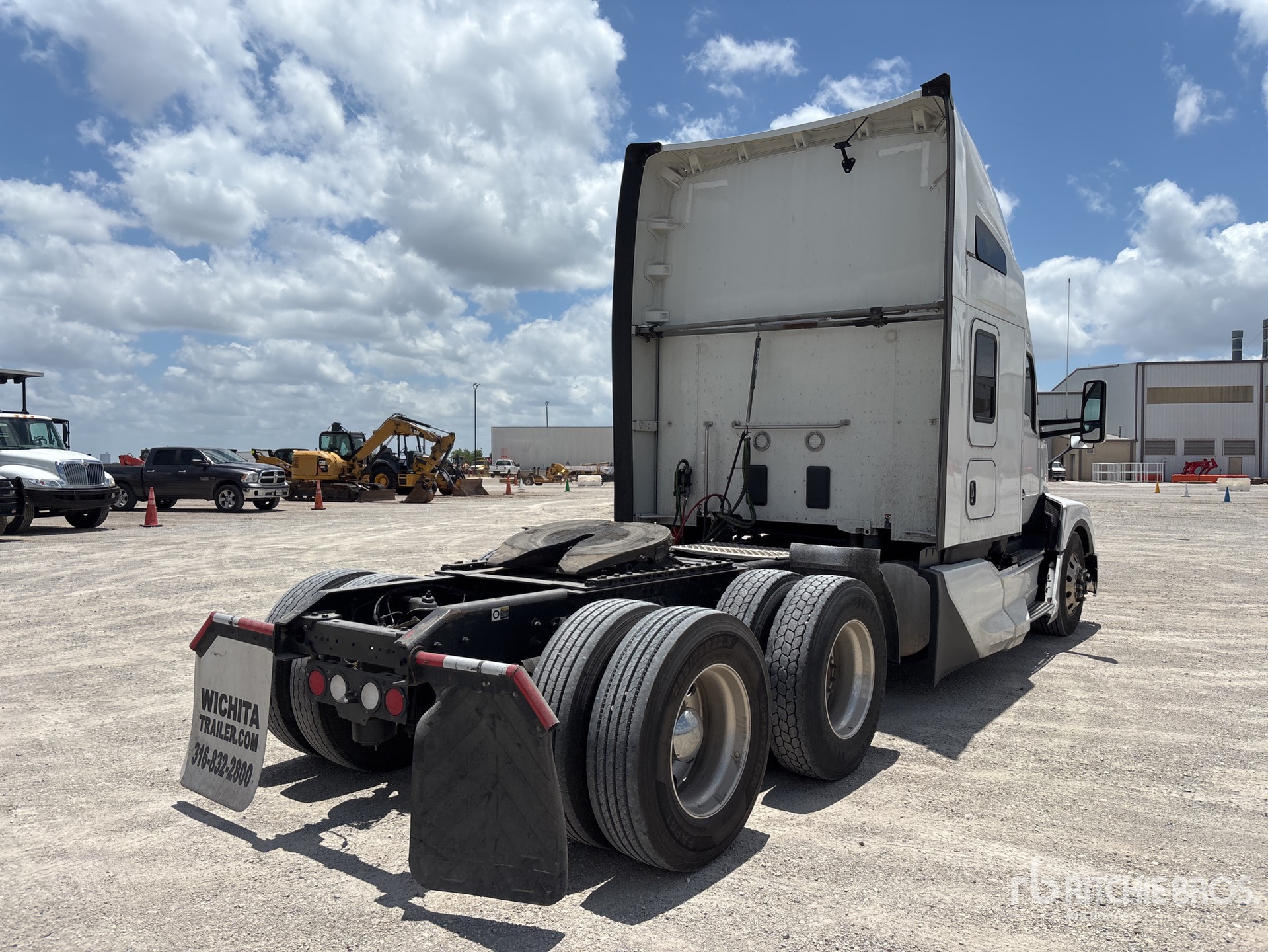 2022 Kenworth T680