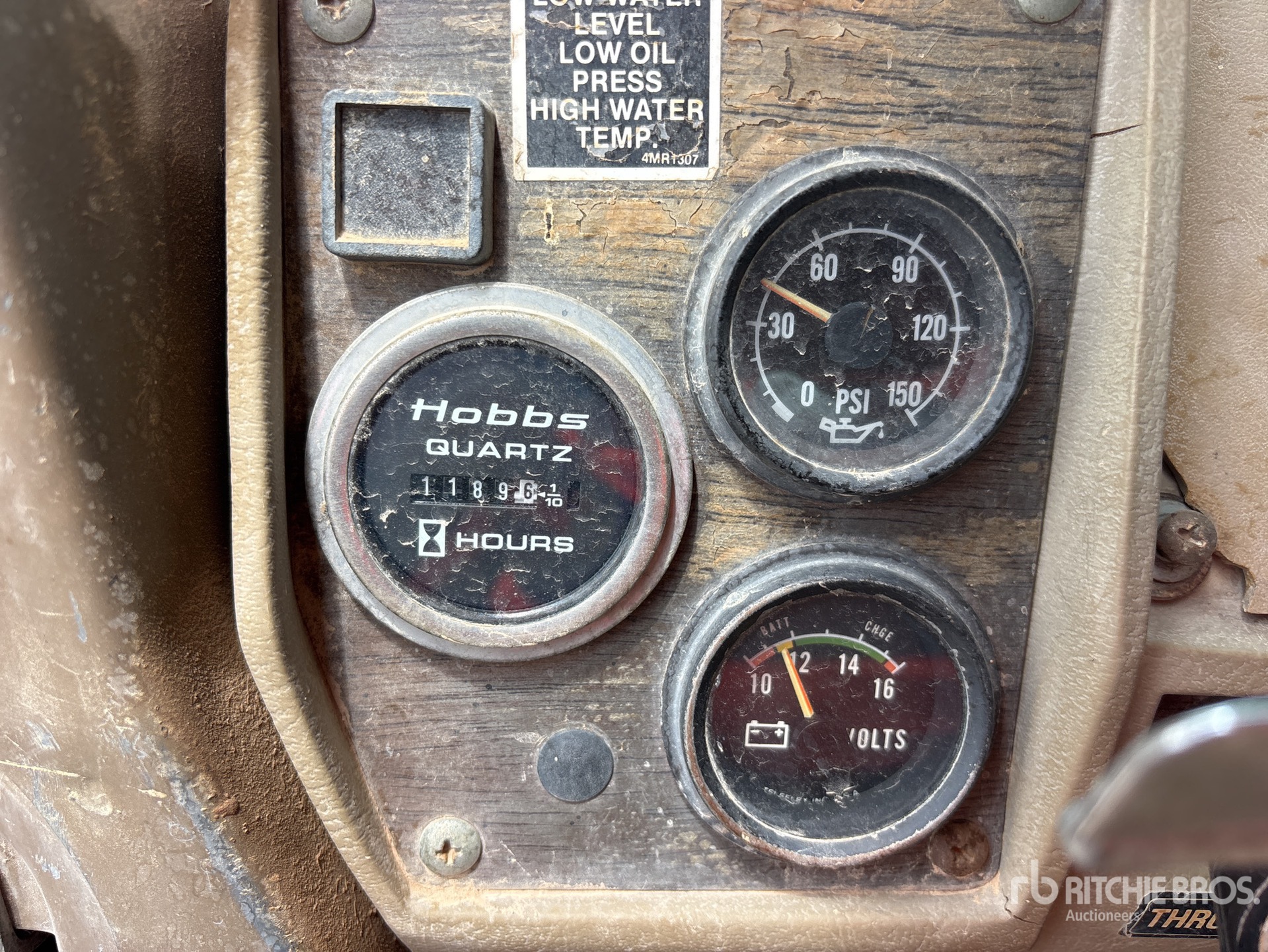 1985 Mack DM600