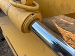 Hydraulics with Ripper Cylinders