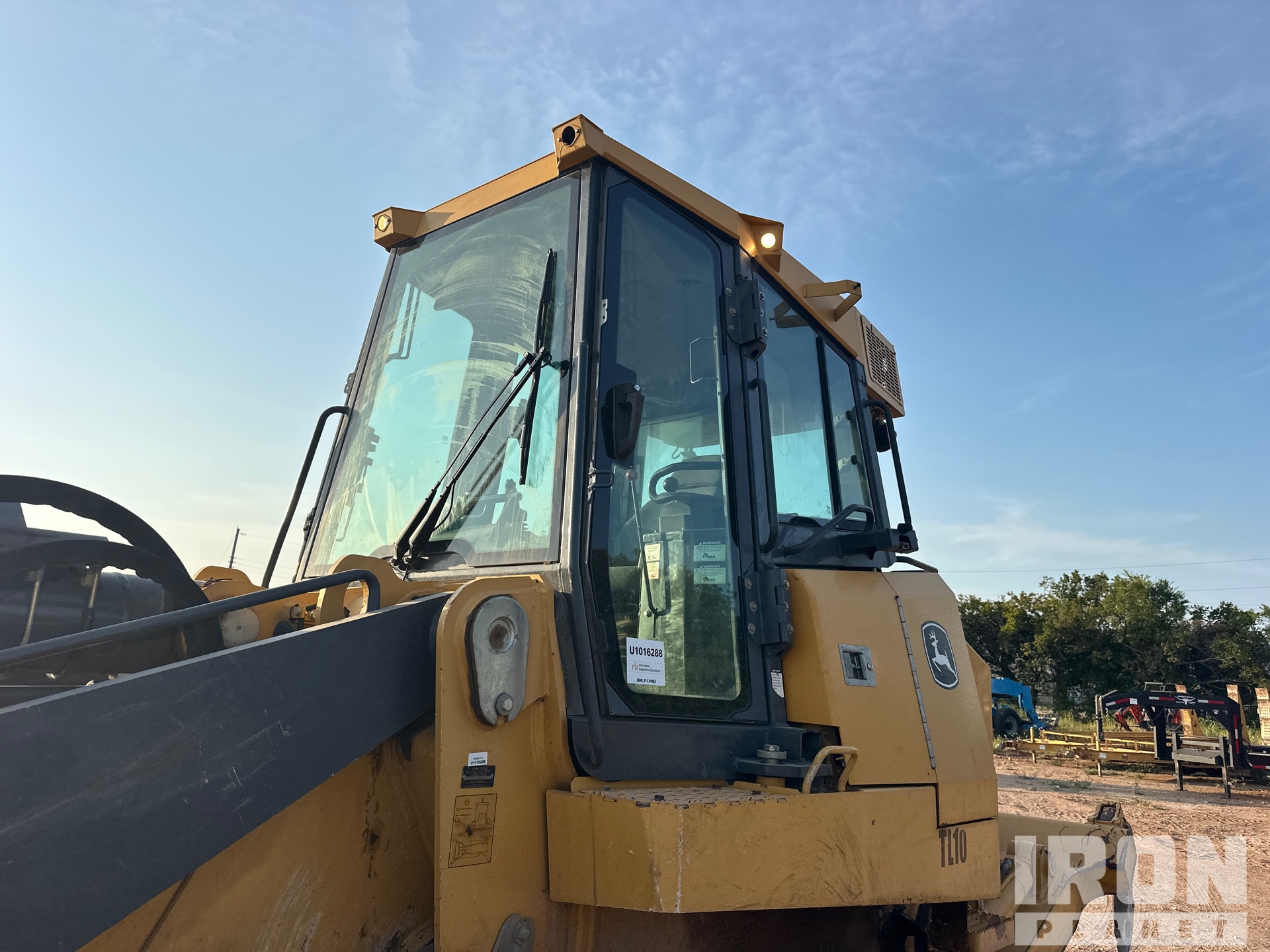 2017 John Deere 755K
