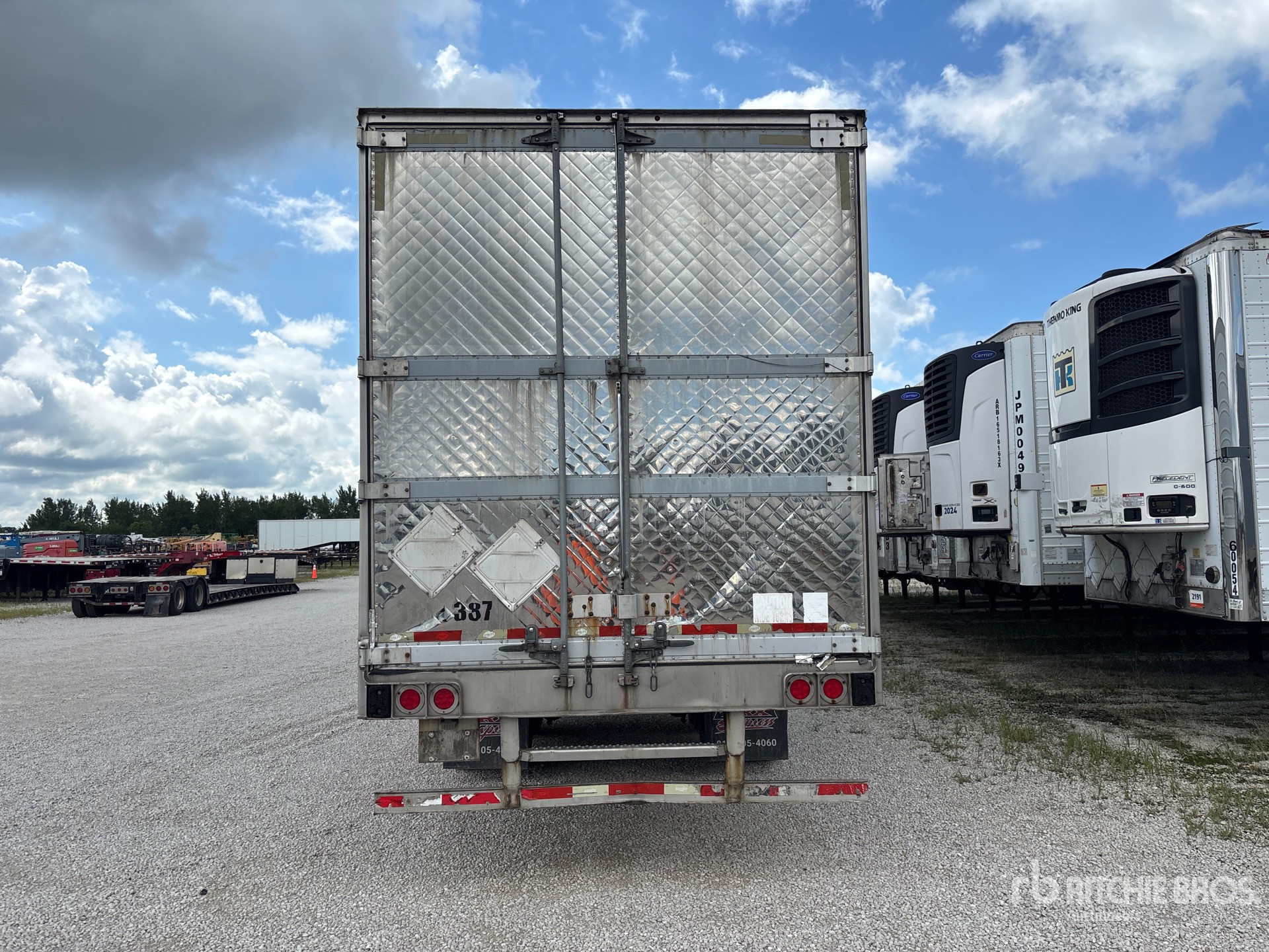 2014 Utility 3000R
