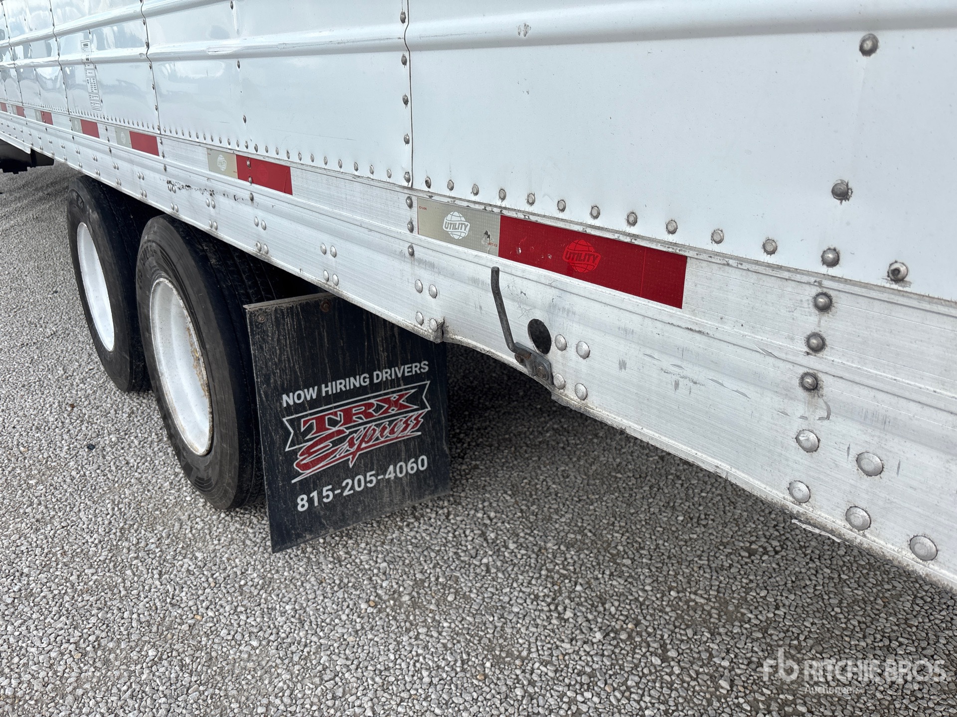 2014 Utility 3000R