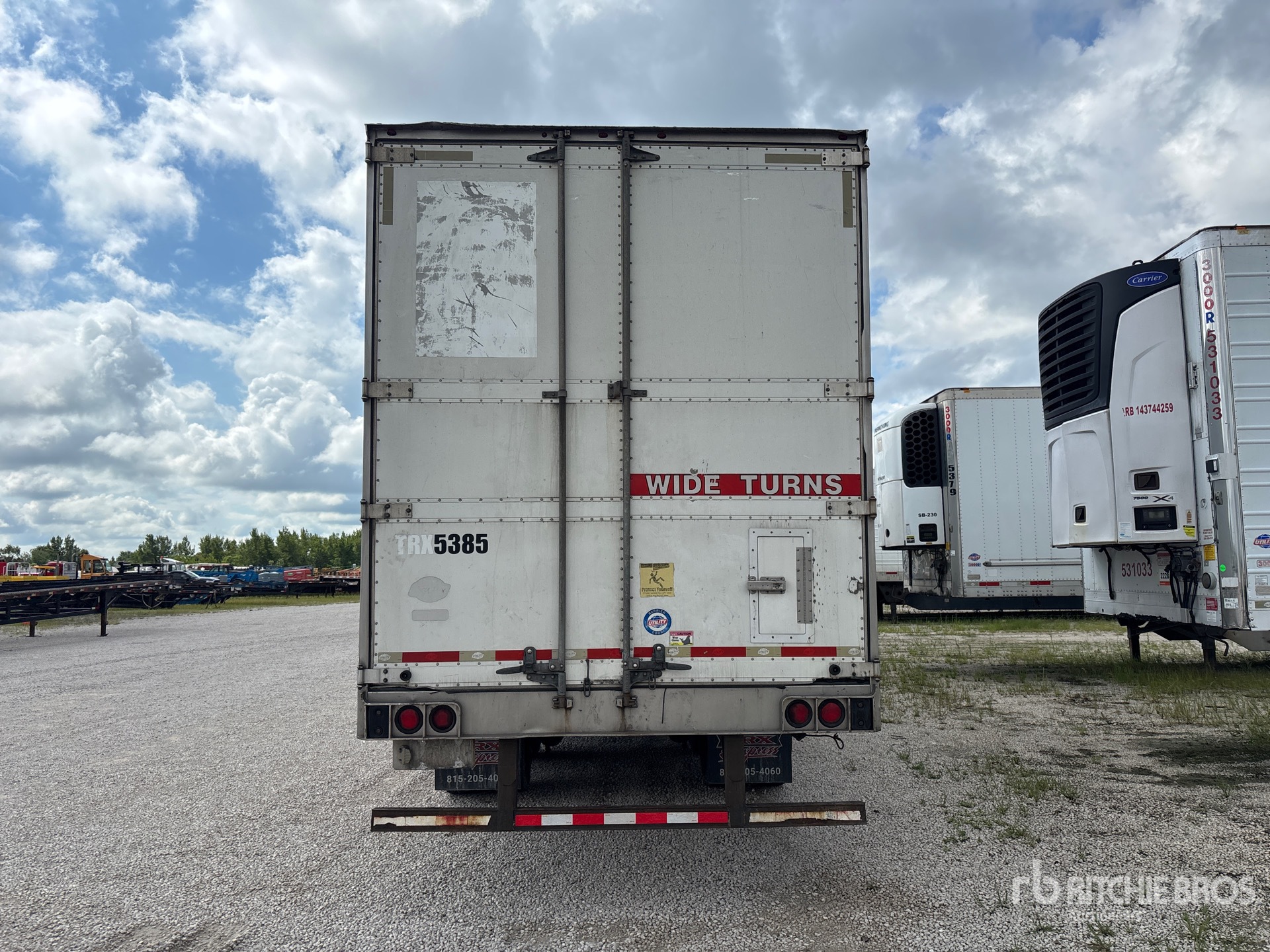 2013 Utility 53 FT T/A