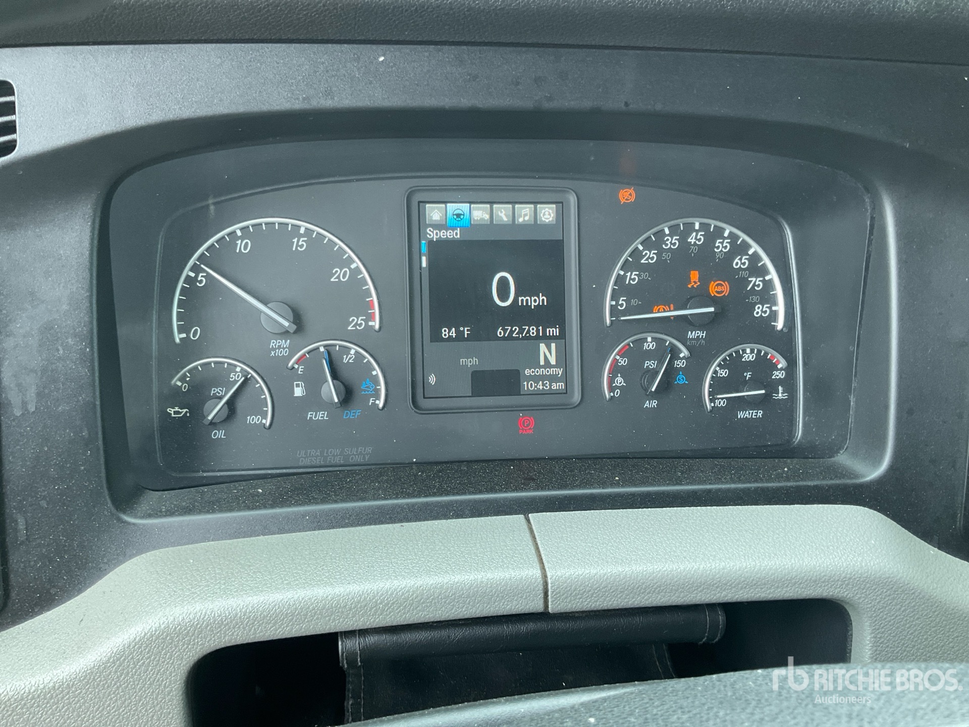 2021 Freightliner CASCADIA 126