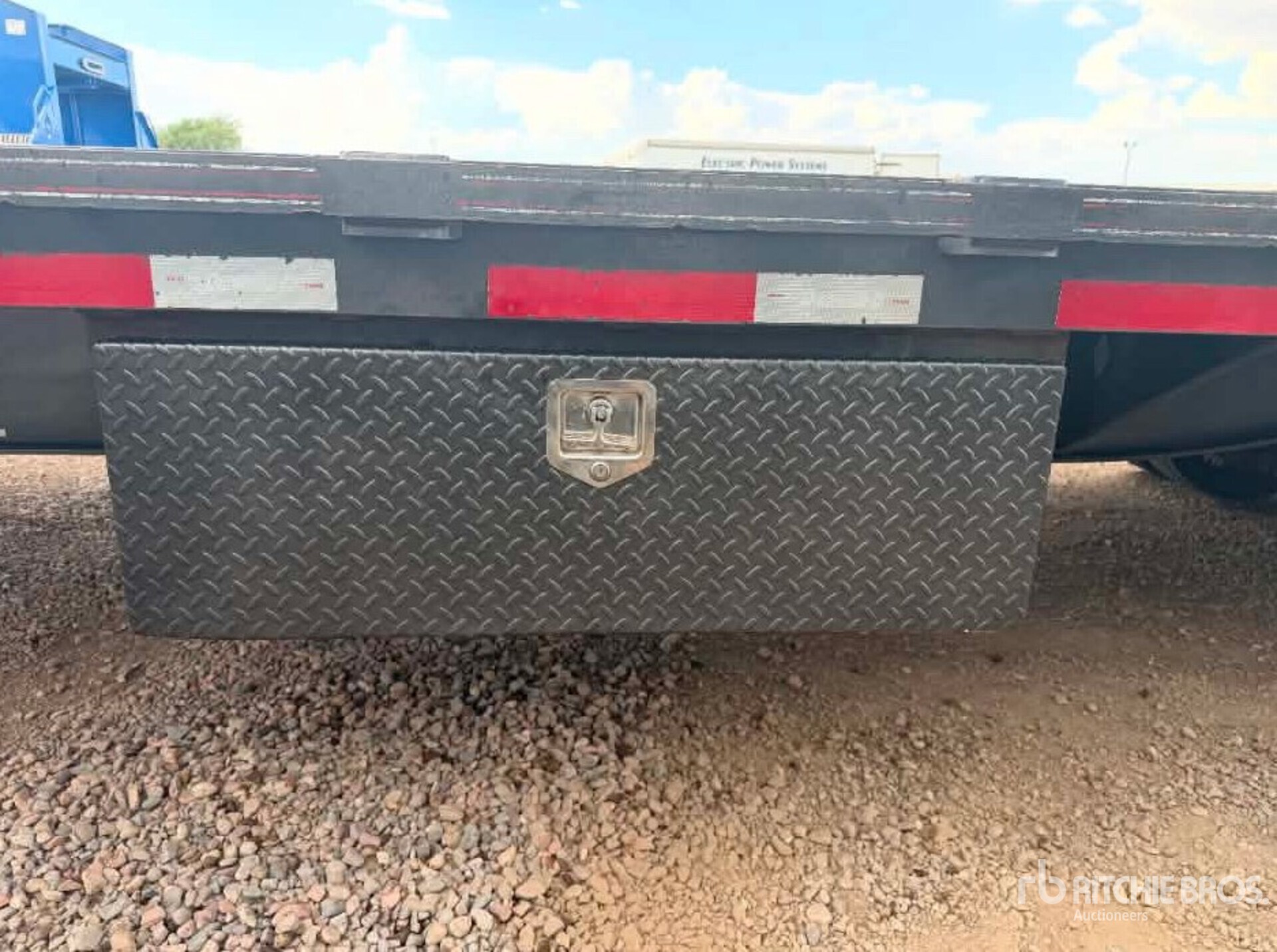2021 Diamond C FMAX216