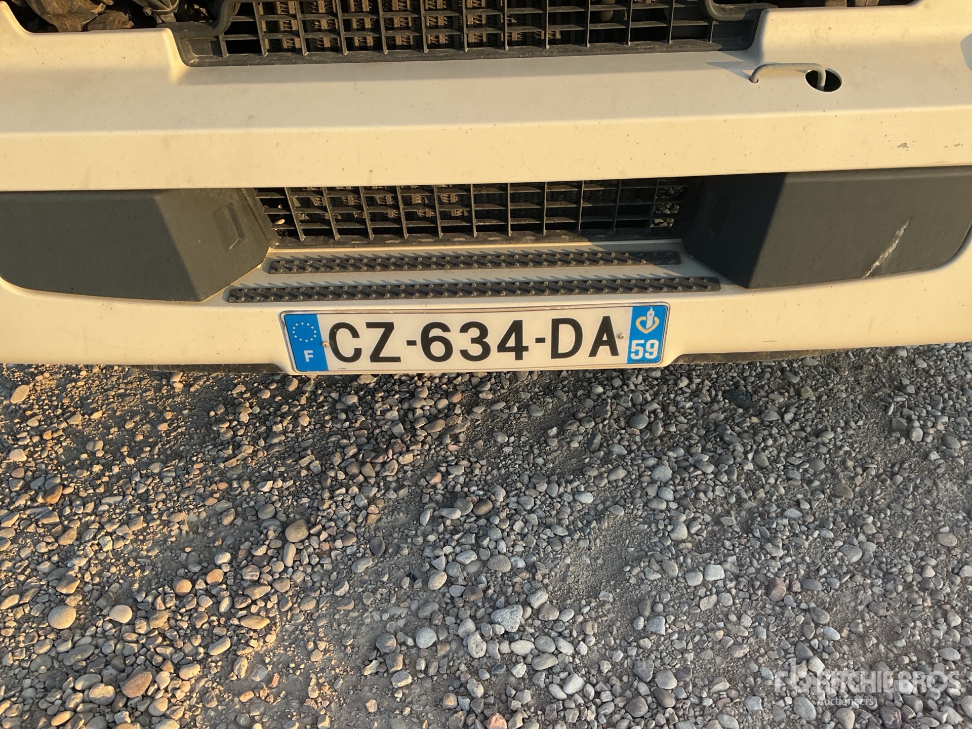 2013 Volvo FL42