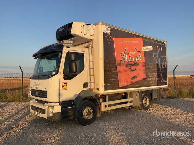 2013 Volvo FL Refrigerated Truck