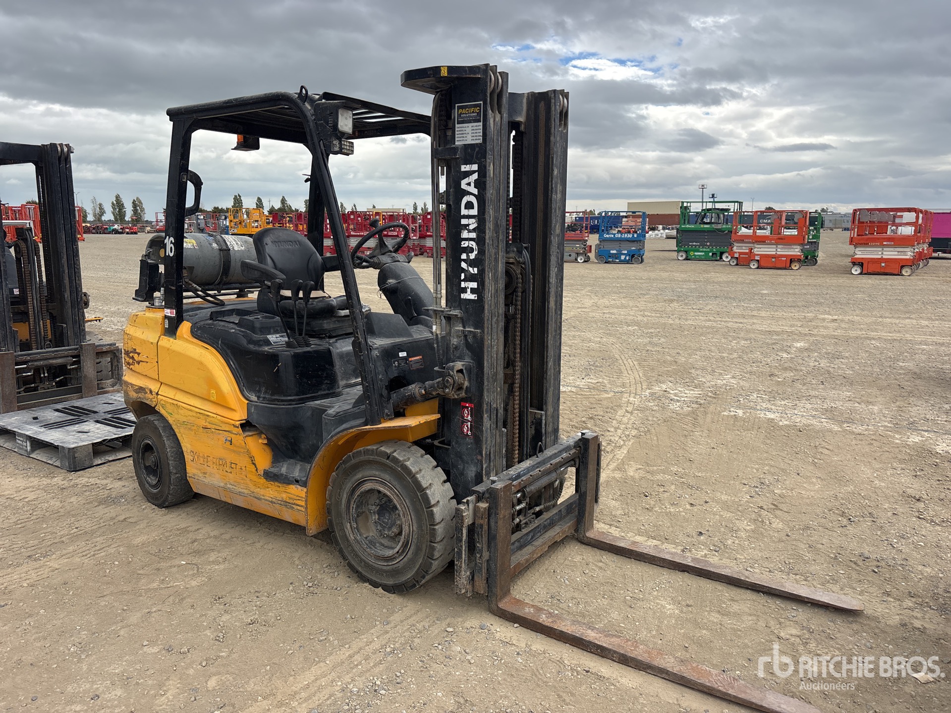 2012 Hyundai 25L-9A