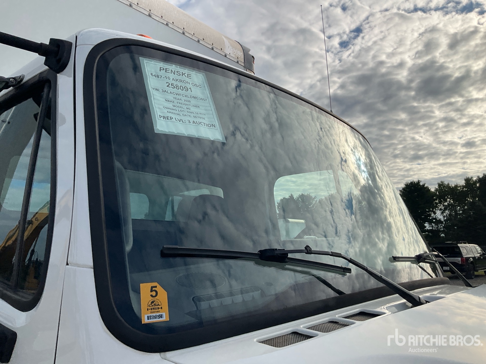 2020 Freightliner M2 106