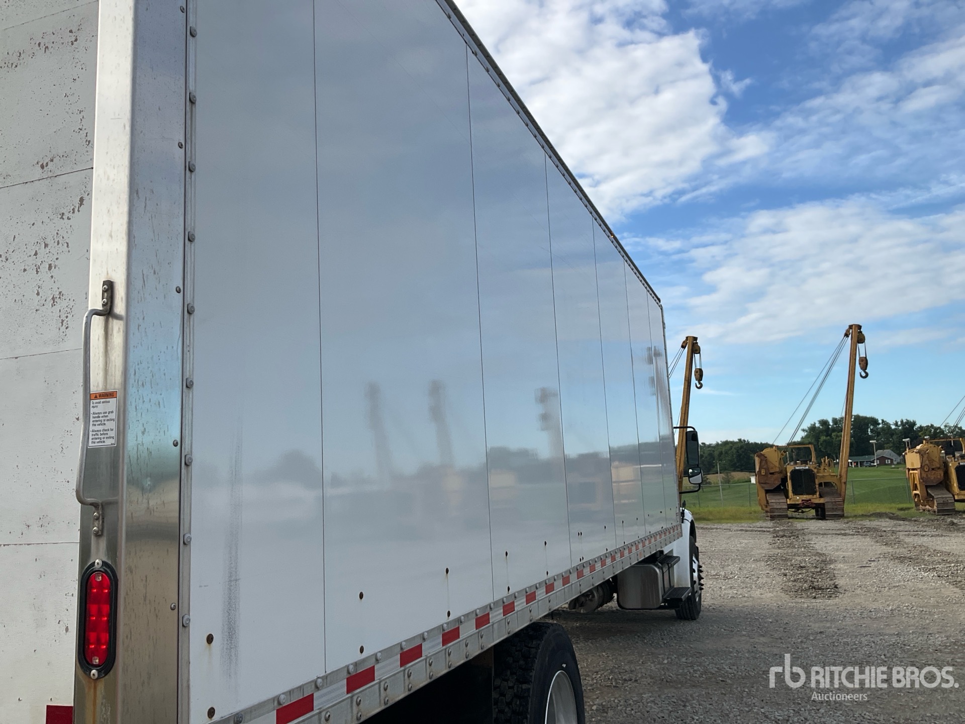 2020 Freightliner M2 106