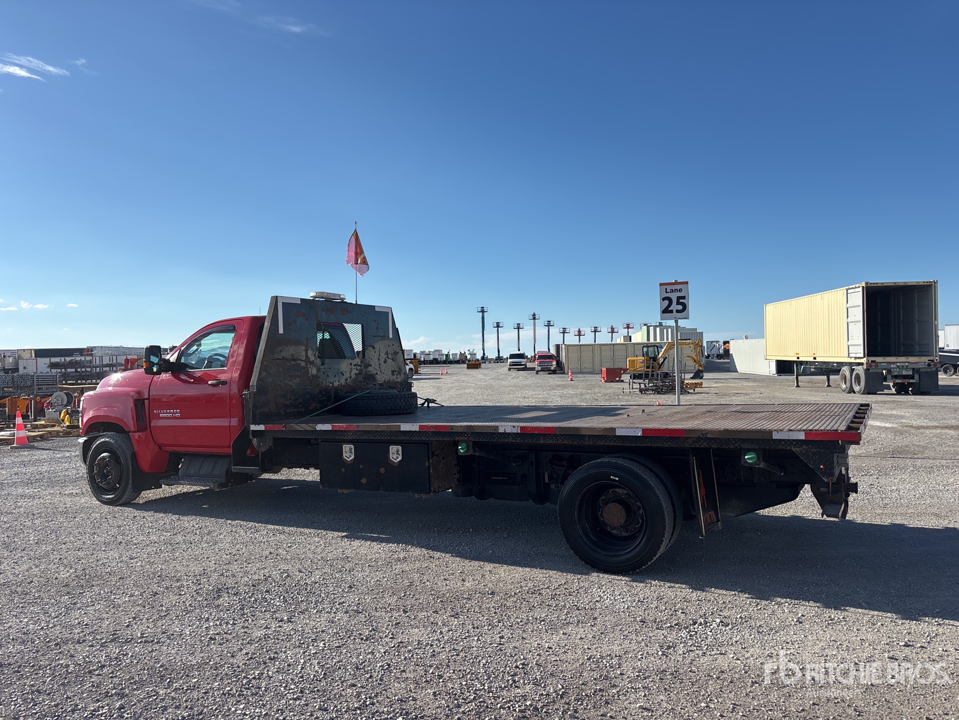 General Appearance with Picture, Left Rear Corner