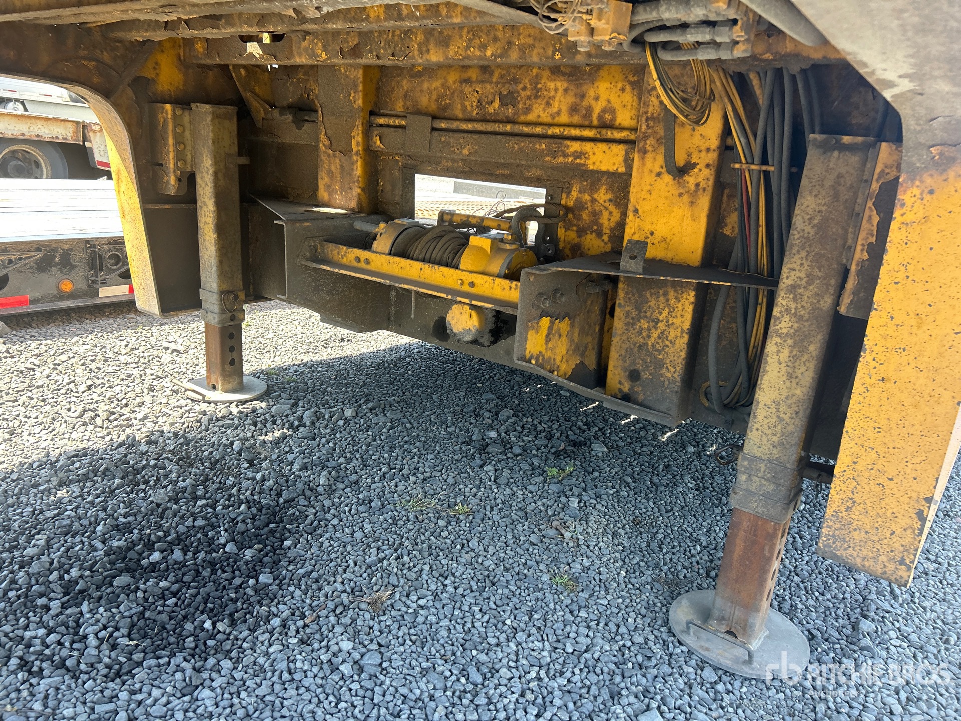 2005 Trail King TK80HT-482