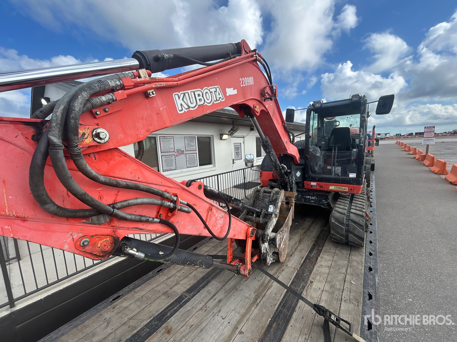 2019 Kubota KX080-4S