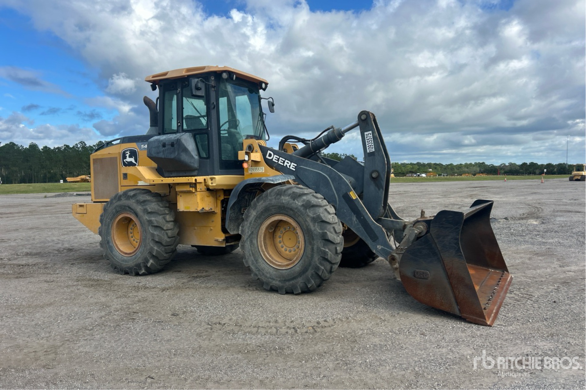2019 John Deere 544L