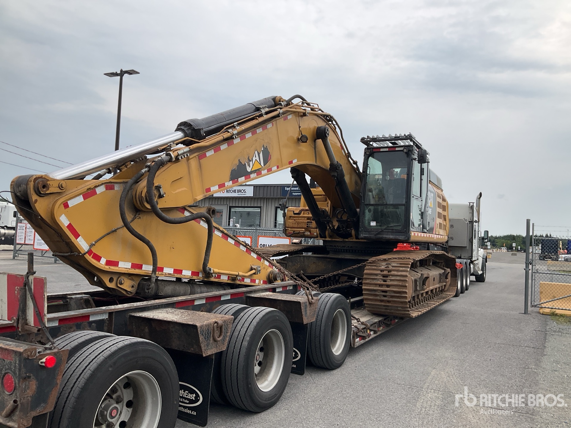 2015 Caterpillar 349F L