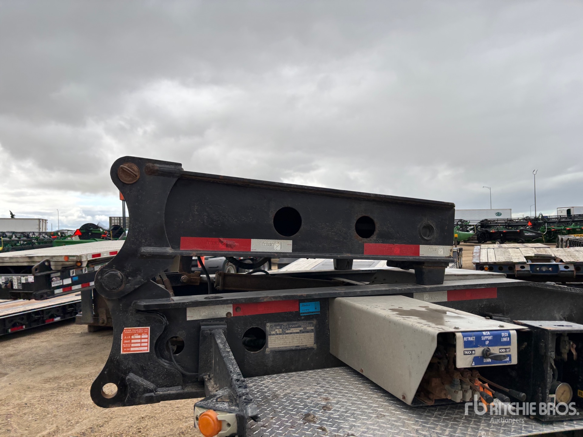 2022 K-Line KLH207