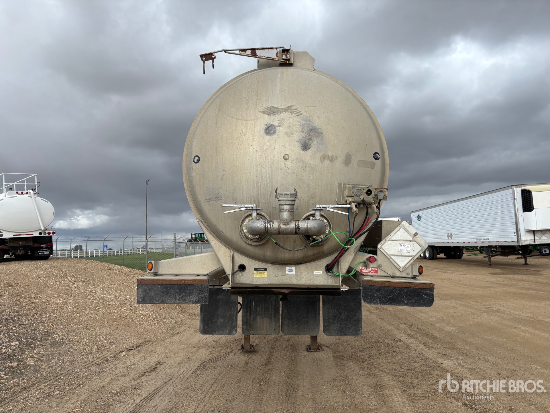 2009 Heil 10000 GAL TRI/A