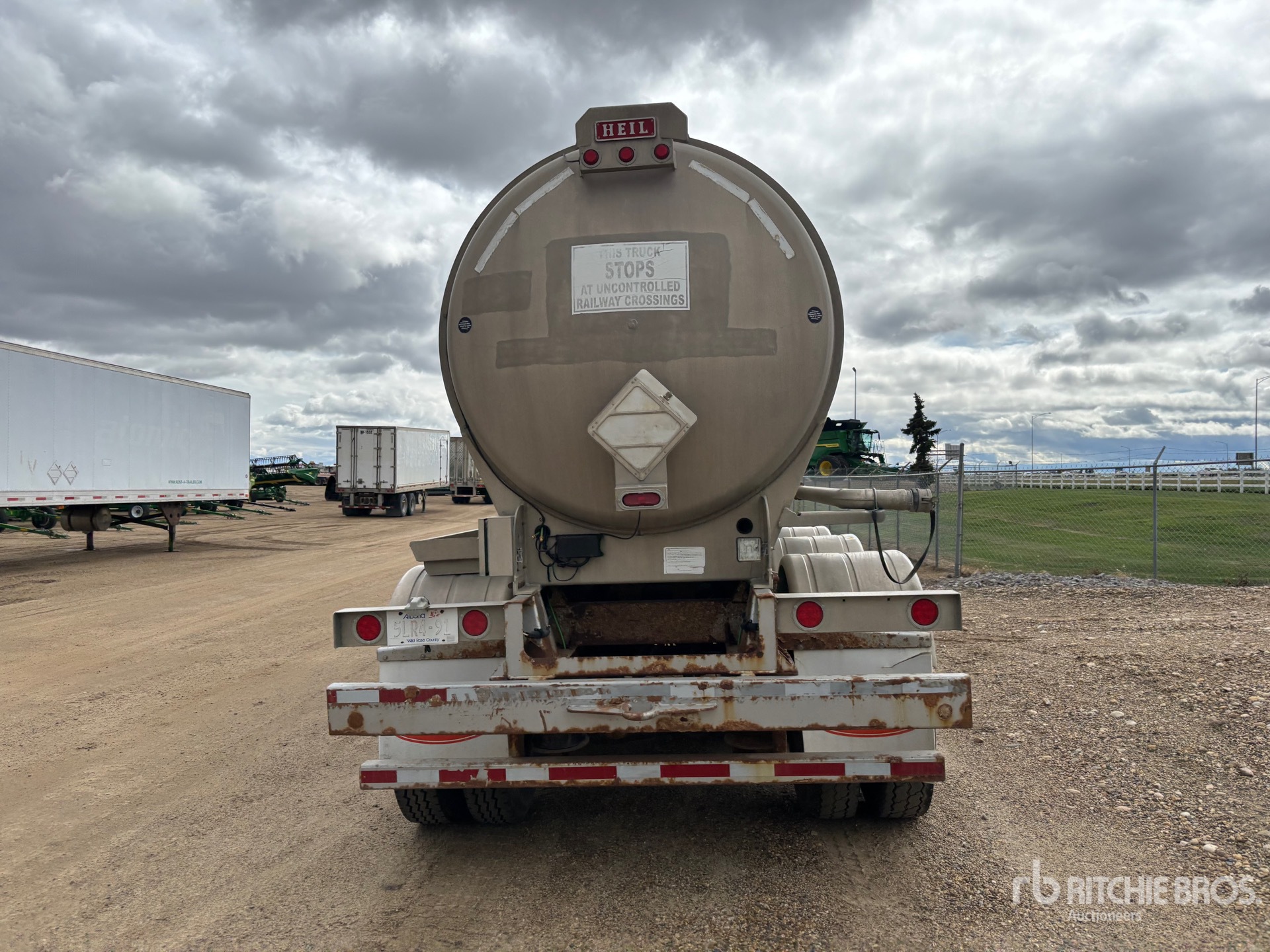 2009 Heil 10000 GAL TRI/A