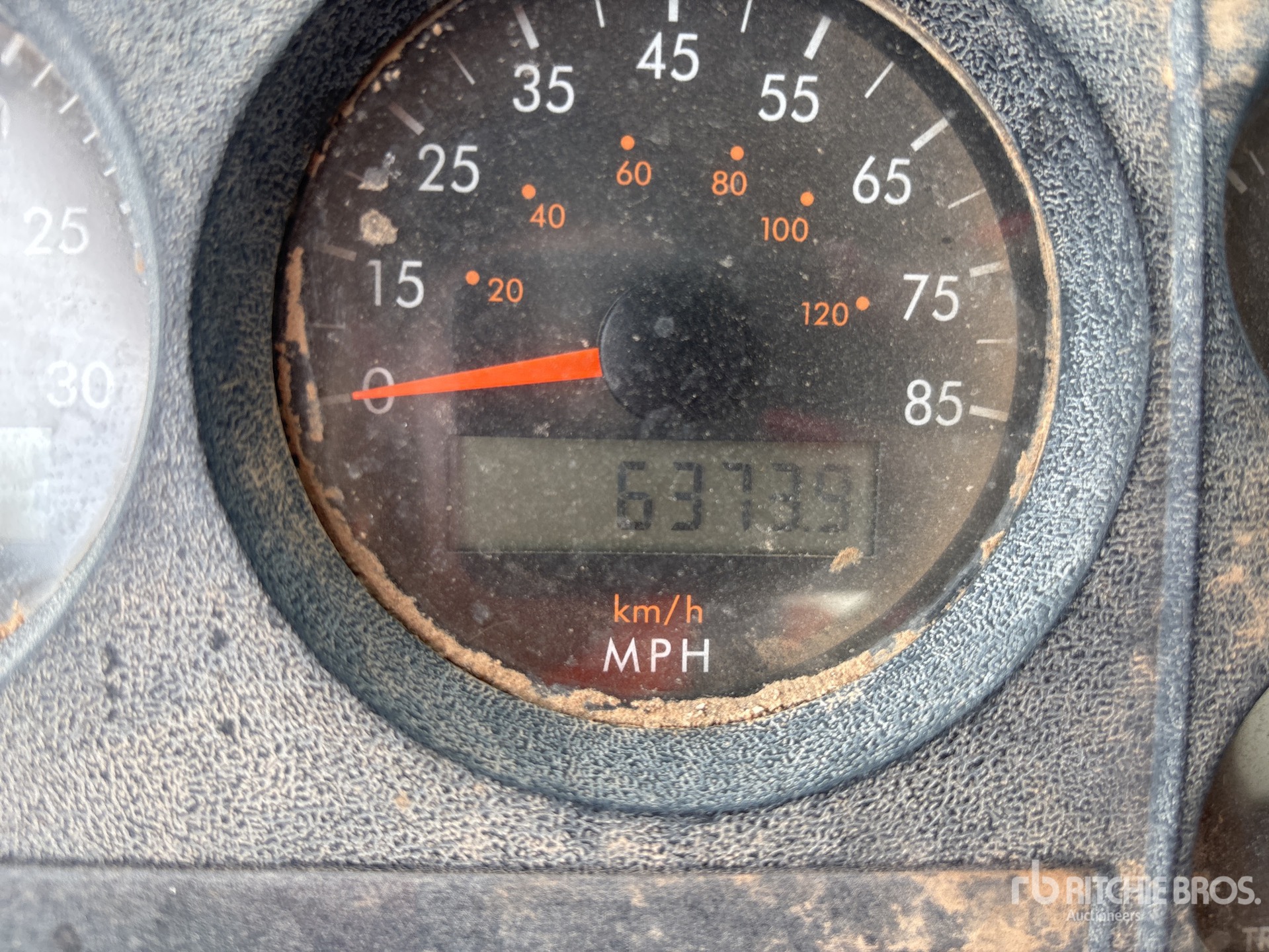 2000 Freightliner FL 80