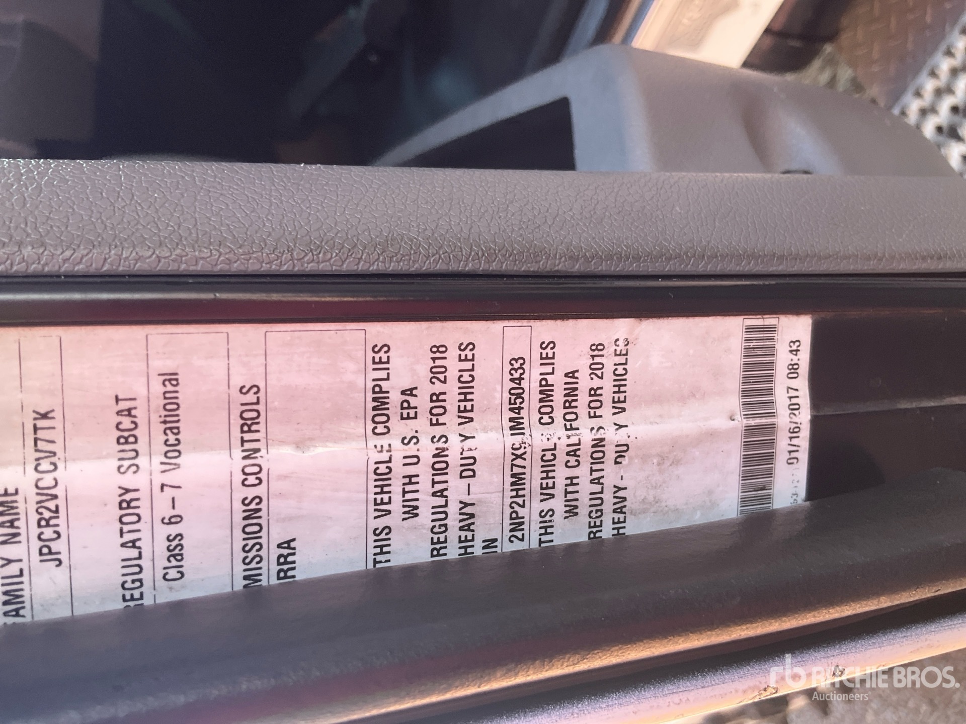 Photo of a 2018 Peterbilt 337