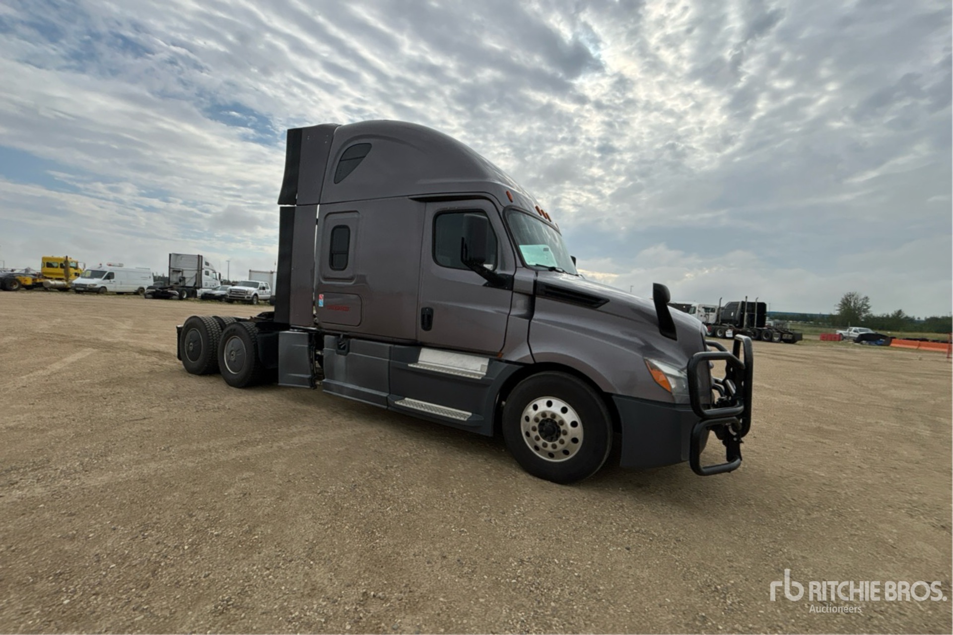 2019 Freightliner CASCADIA 126