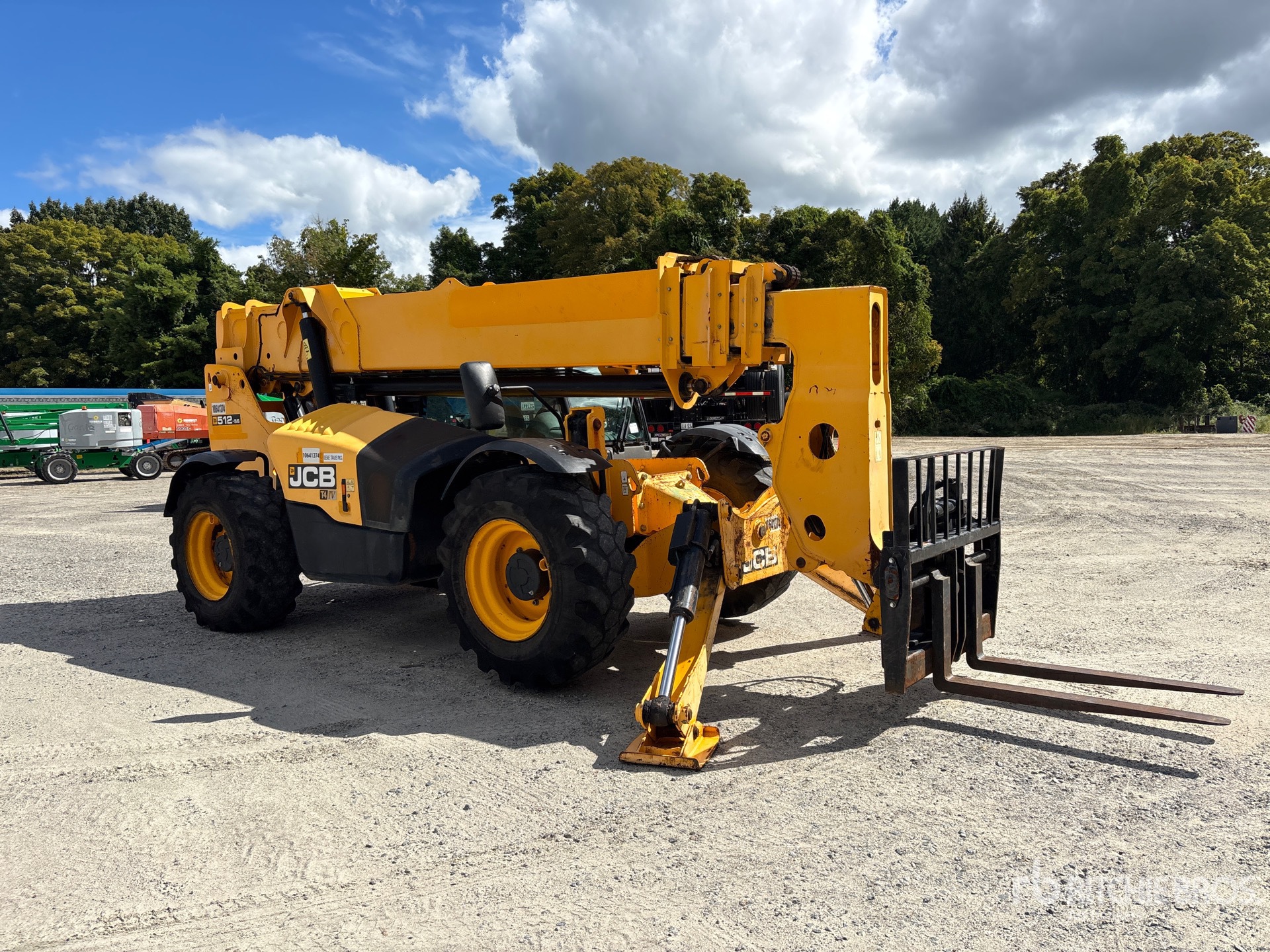 2017 JCB 512-56