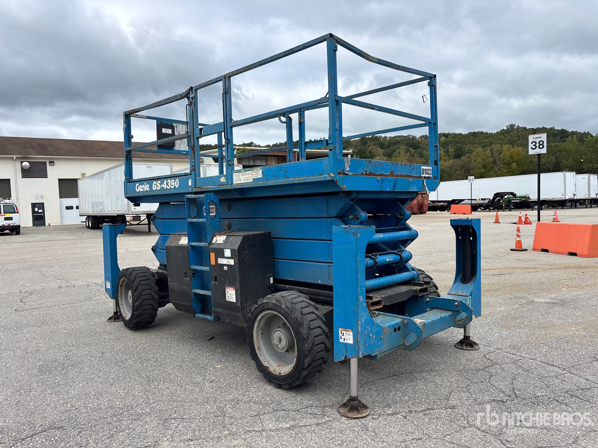 2016 Genie GS-4390