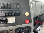 Cab with Control de Frenos